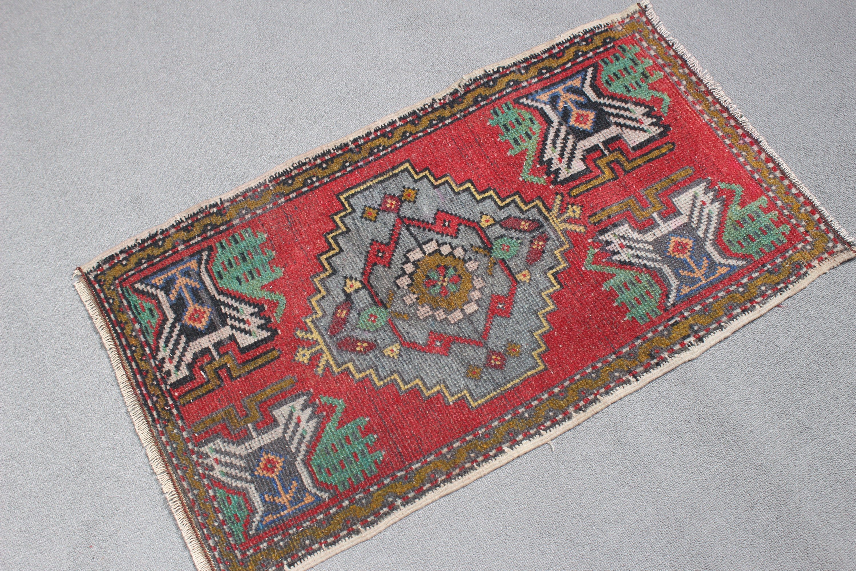 Kırmızı Mutfak Halısı, Kapı Paspası Halısı, 1.7x3 ft Küçük Halı, Çocuk Halısı, Küçük Boho Halıları, El Dokuma Halısı, Yer Halıları, Vintage Halı, Türk Halıları