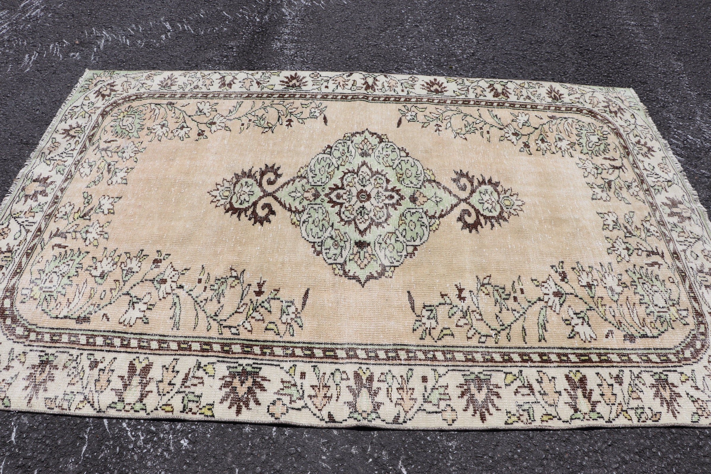 Vintage Rug, Dining Room Rugs, Salon Rugs, Floor Rug, Beige Kitchen Rugs, 5.6x8.5 ft Large Rug, Turkish Rug, Cute Rugs