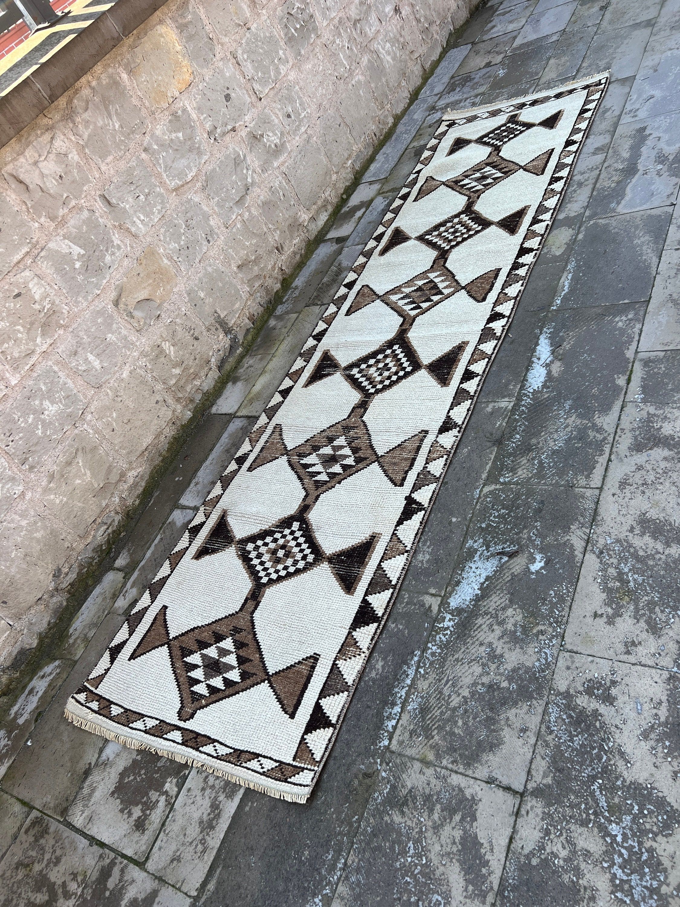 2.8x10.8 ft Runner Halı, Anadolu Halısı, Türk Halısı, Koridor Halıları, Dış Mekan Halıları, Vintage Halılar, Koridor Halısı, Bej Antika Halı, Yün Halı