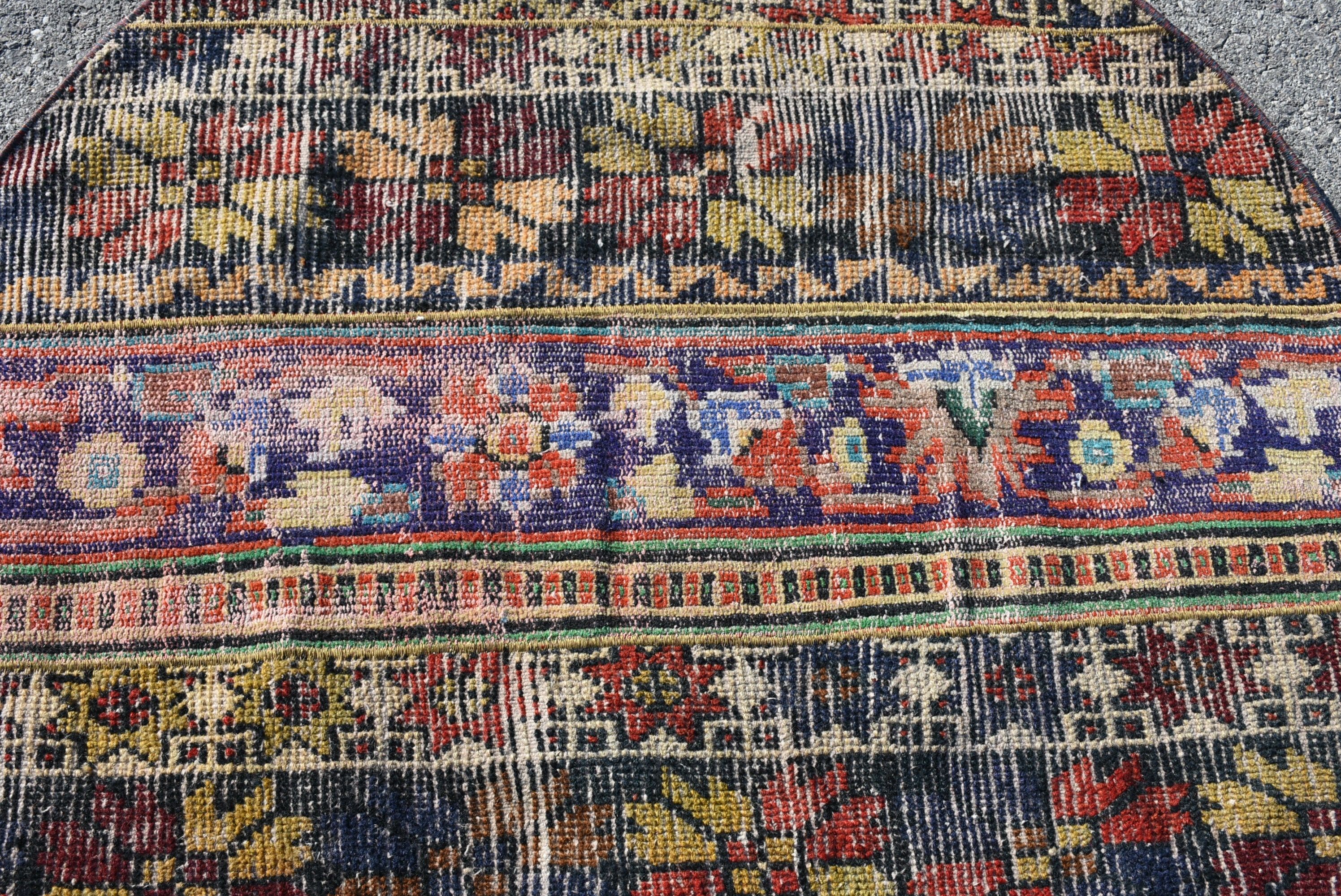 115x115 cm Küçük Halı, Araba paspası Halı, Siyah Yün Halı, Duvar Halı, Araba paspası Halı, Araba paspası Halı, Uşak Halı, Nostaljik Halı