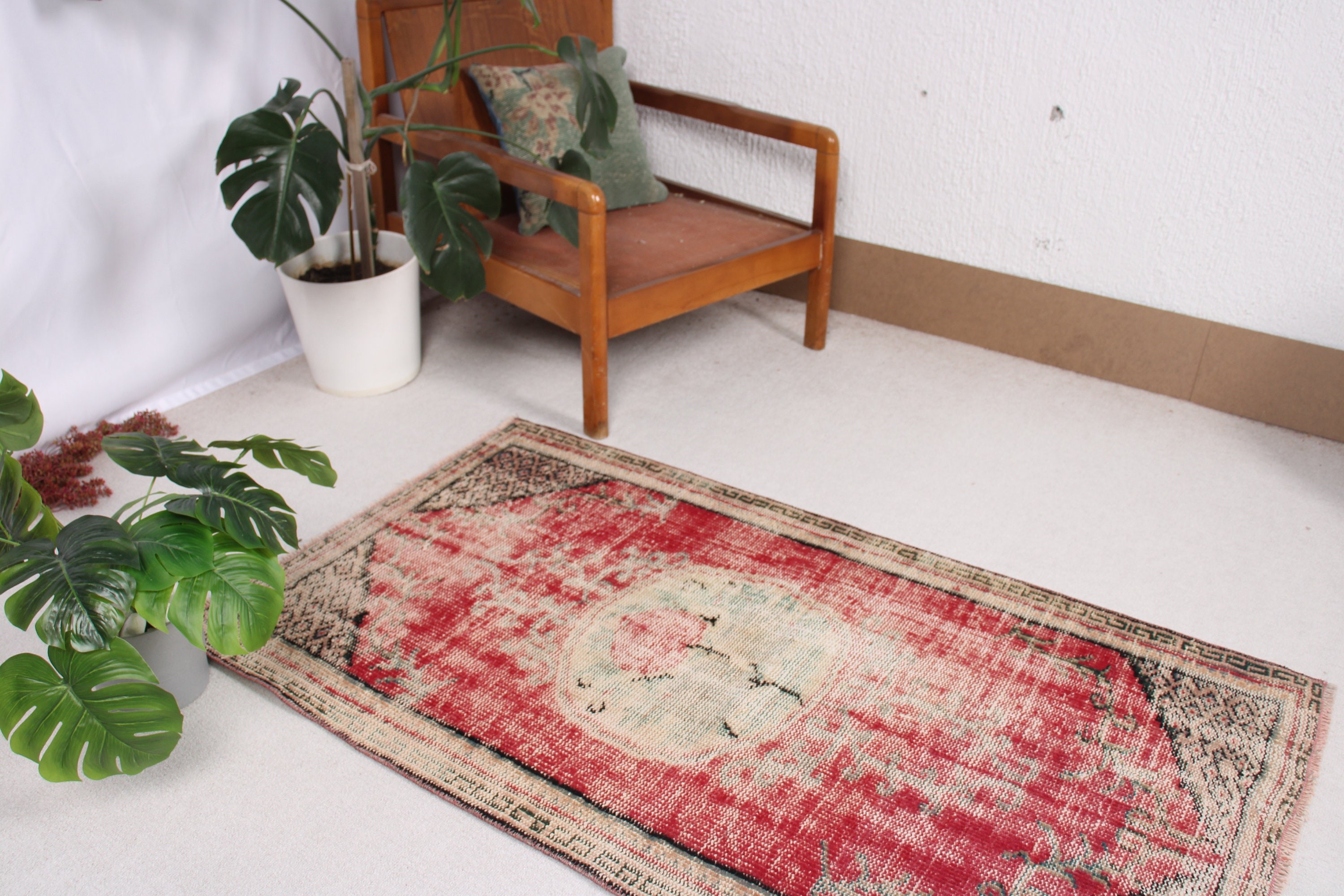 Kırmızı Boho Halı, Vintage Halı, Anadolu Halıları, Küçük Boho Halıları, 2.9x4.8 ft Küçük Halı, Banyo Halısı, Mutfak Halıları, El Dokuma Halı, Türk Halıları