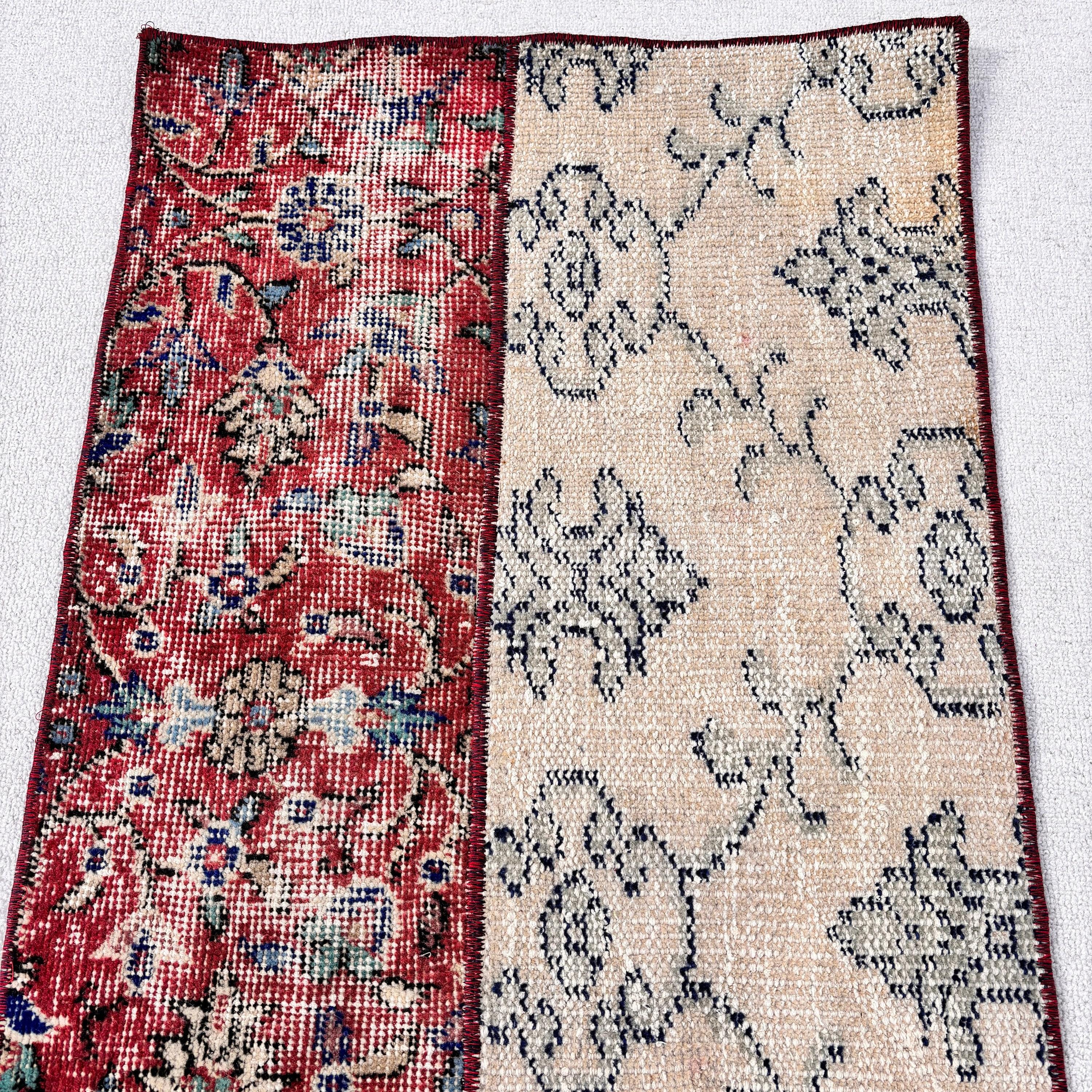 Antika Halı, Türk Halısı, Etnik Halılar, Vintage Halılar, Küçük Boho Halı, 1.9x4.3 ft Küçük Halı, Banyo Halıları, Geometrik Halılar, Kırmızı Antika Halılar