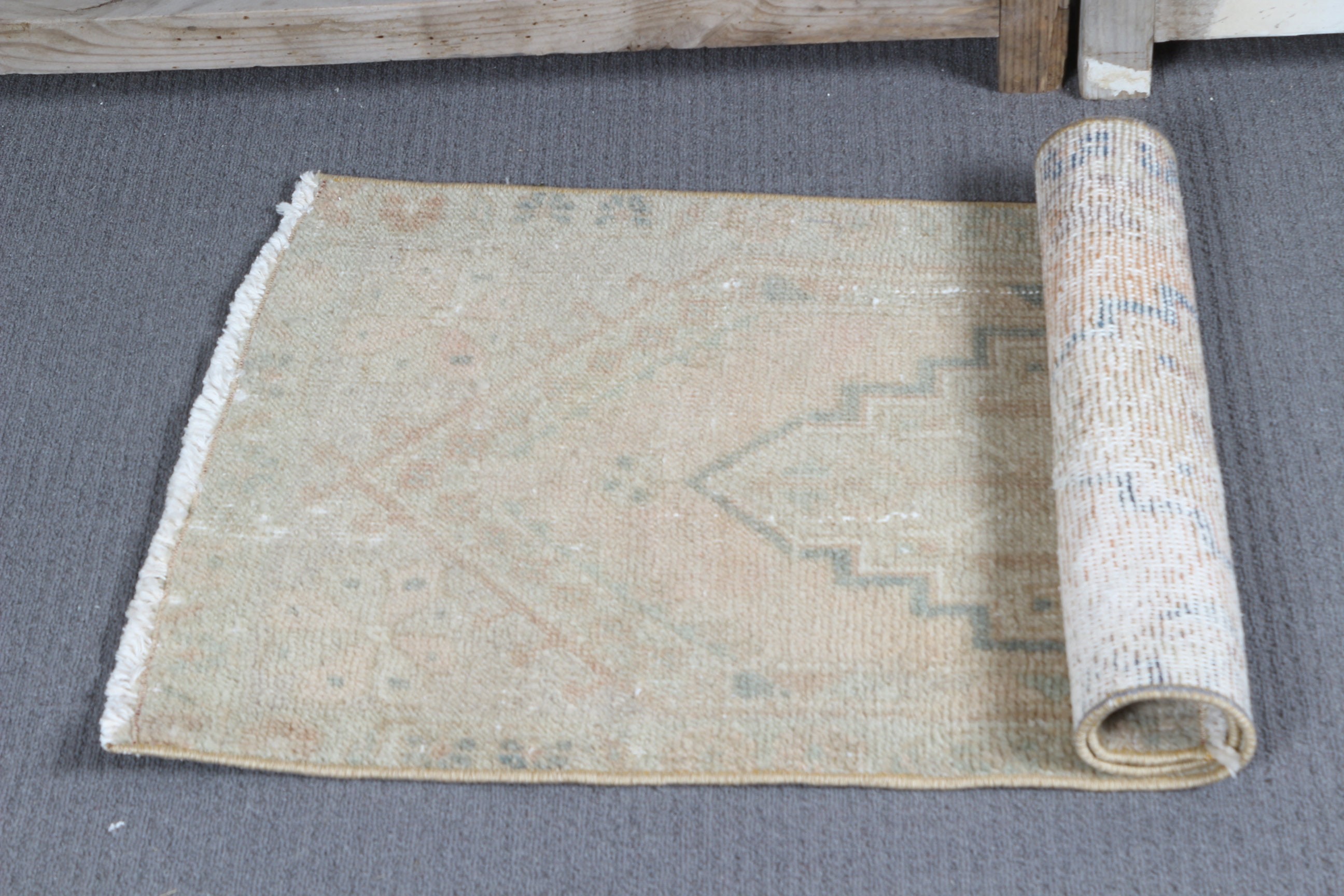 Home Decor Rug, Nursery Rugs, Beige  1.6x3.3 ft Small Rugs, Bath Rug, Vintage Rug, Turkish Rugs, Old Rugs