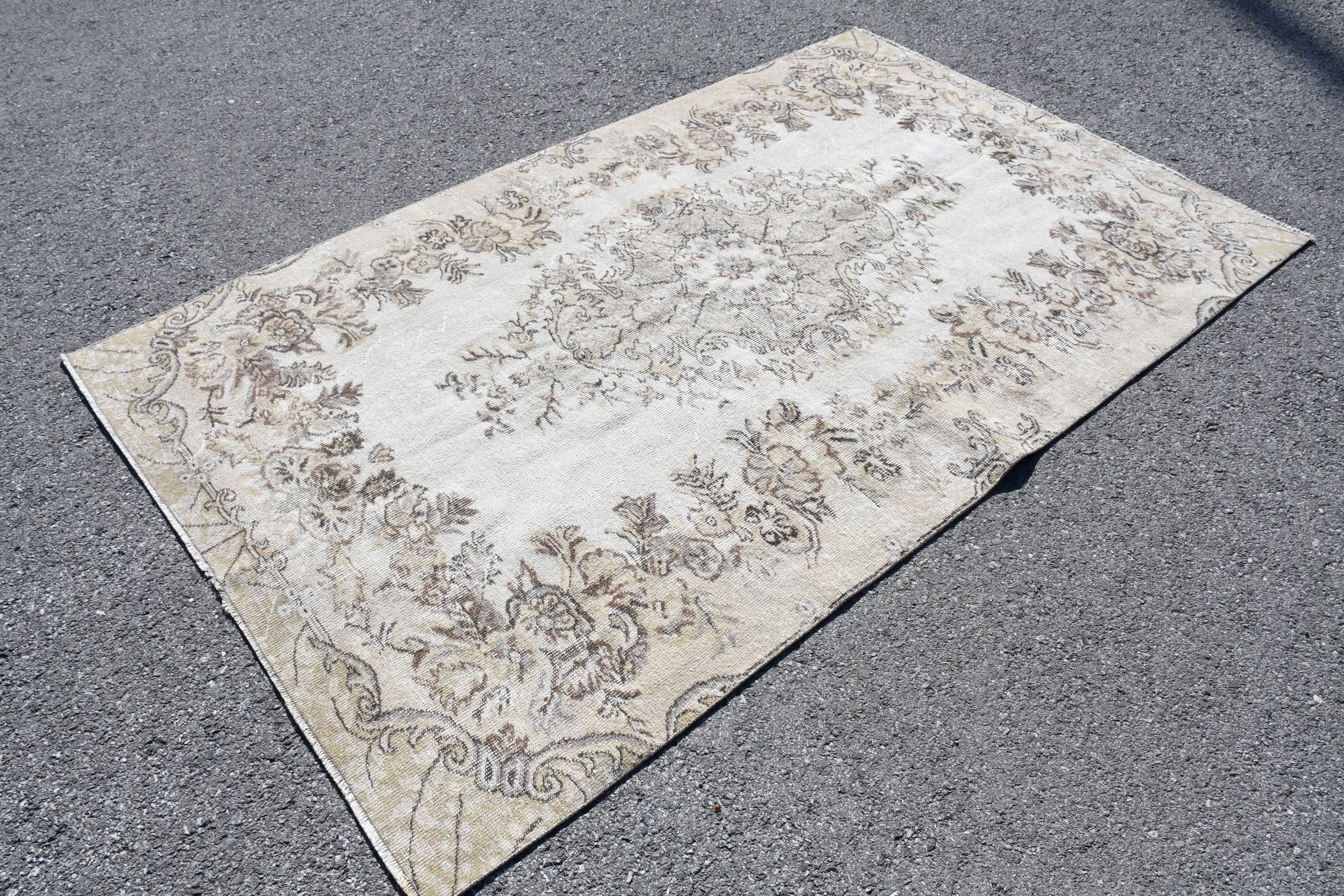 Vintage Rug, 5x8.2 ft Large Rug, Wool Rugs, Beige Cool Rug, Living Room Rug, Rugs for Dining Room, Salon Rug, Turkish Rugs, Moroccan Rug