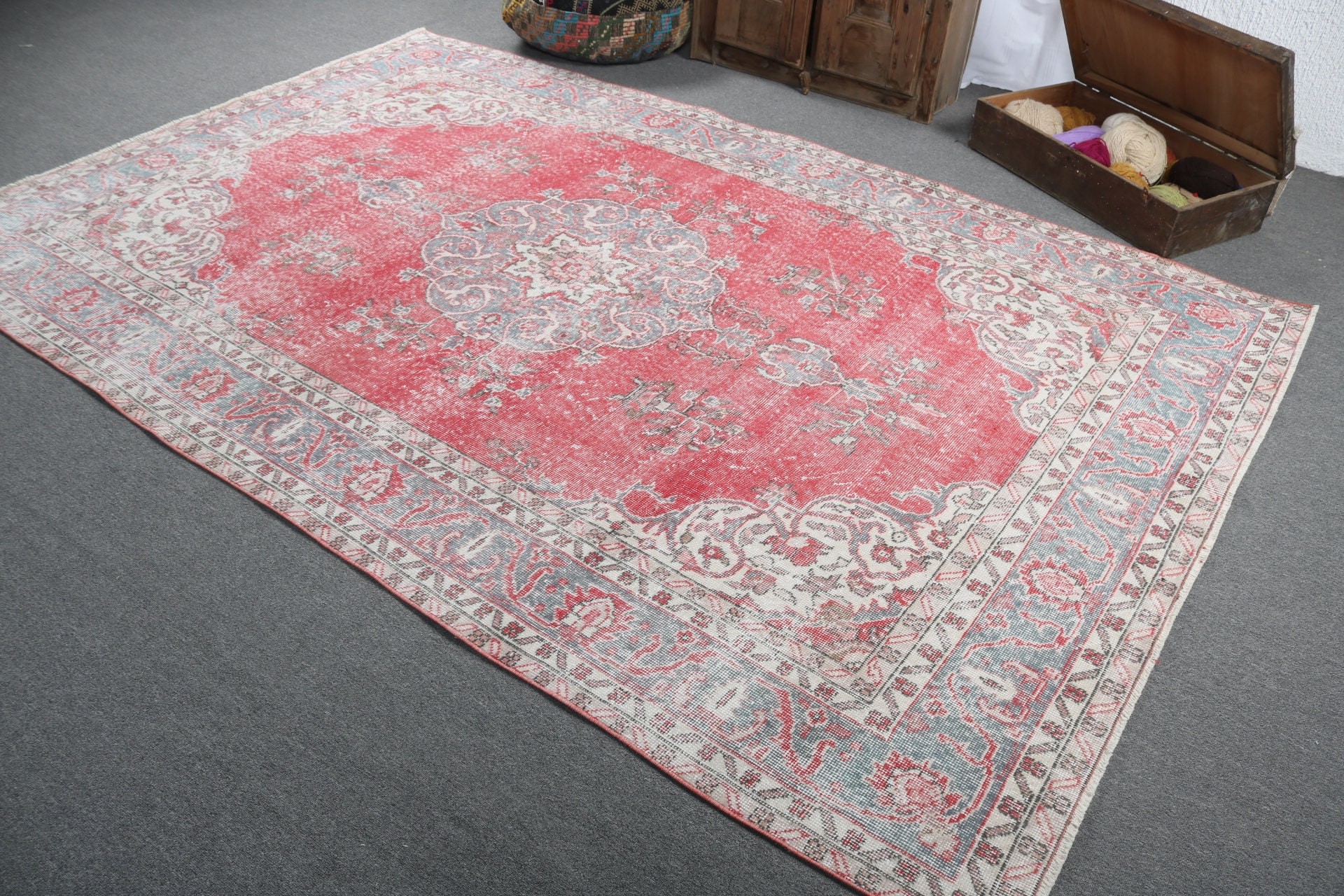 El Dokuma Halı, 6.3x9.7 ft Büyük Halı, Oturma Odası Halısı, Büyük Oushak Halısı, Vintage Halılar, Kırmızı Lüks Halı, Türk Halıları, Geometrik Halılar