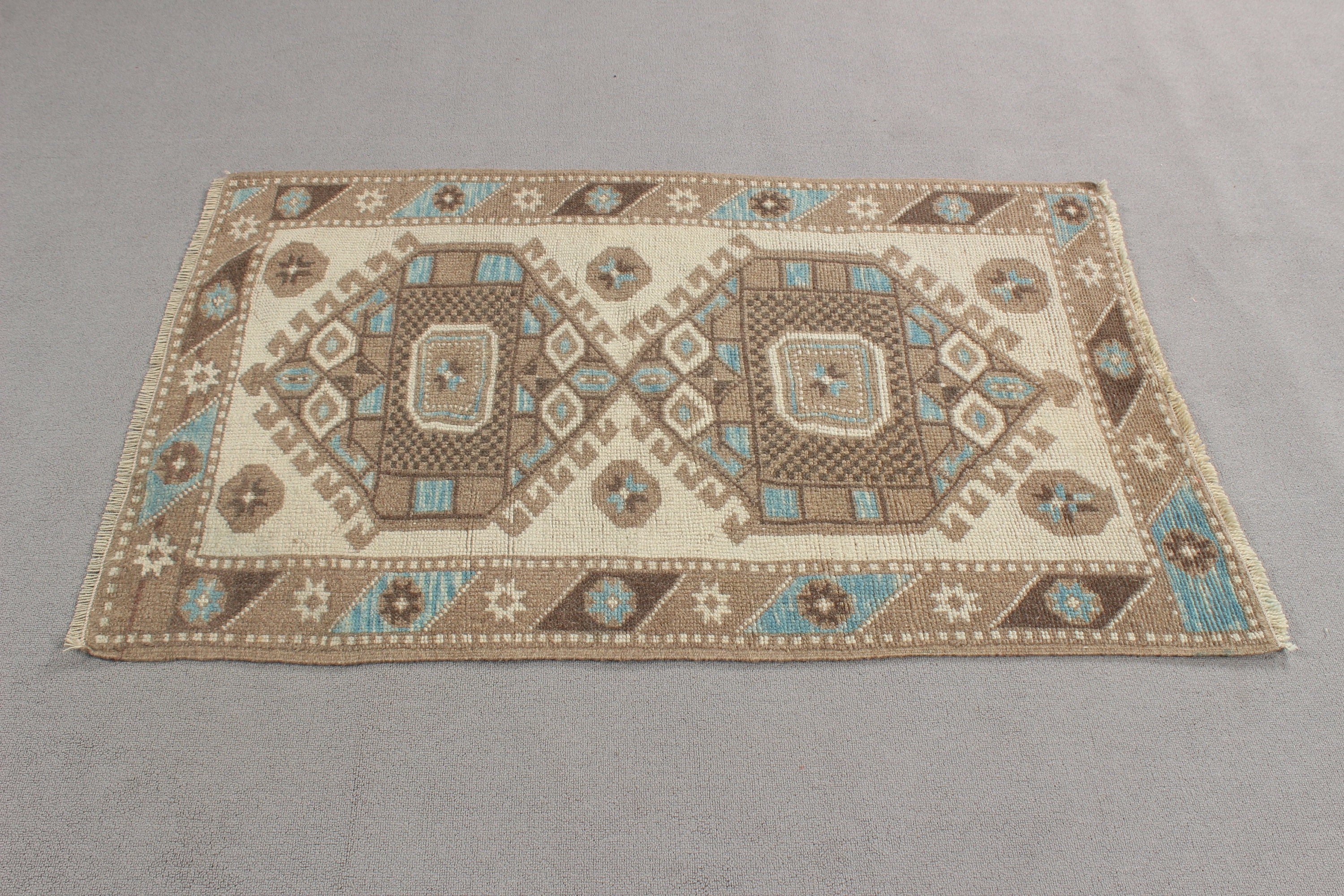 Floor Rug, Turkish Rugs, Beige Floor Rugs, Vintage Rug, Bedroom Rugs, Bathroom Rugs, 2.7x4.3 ft Small Rug, Rugs for Bathroom