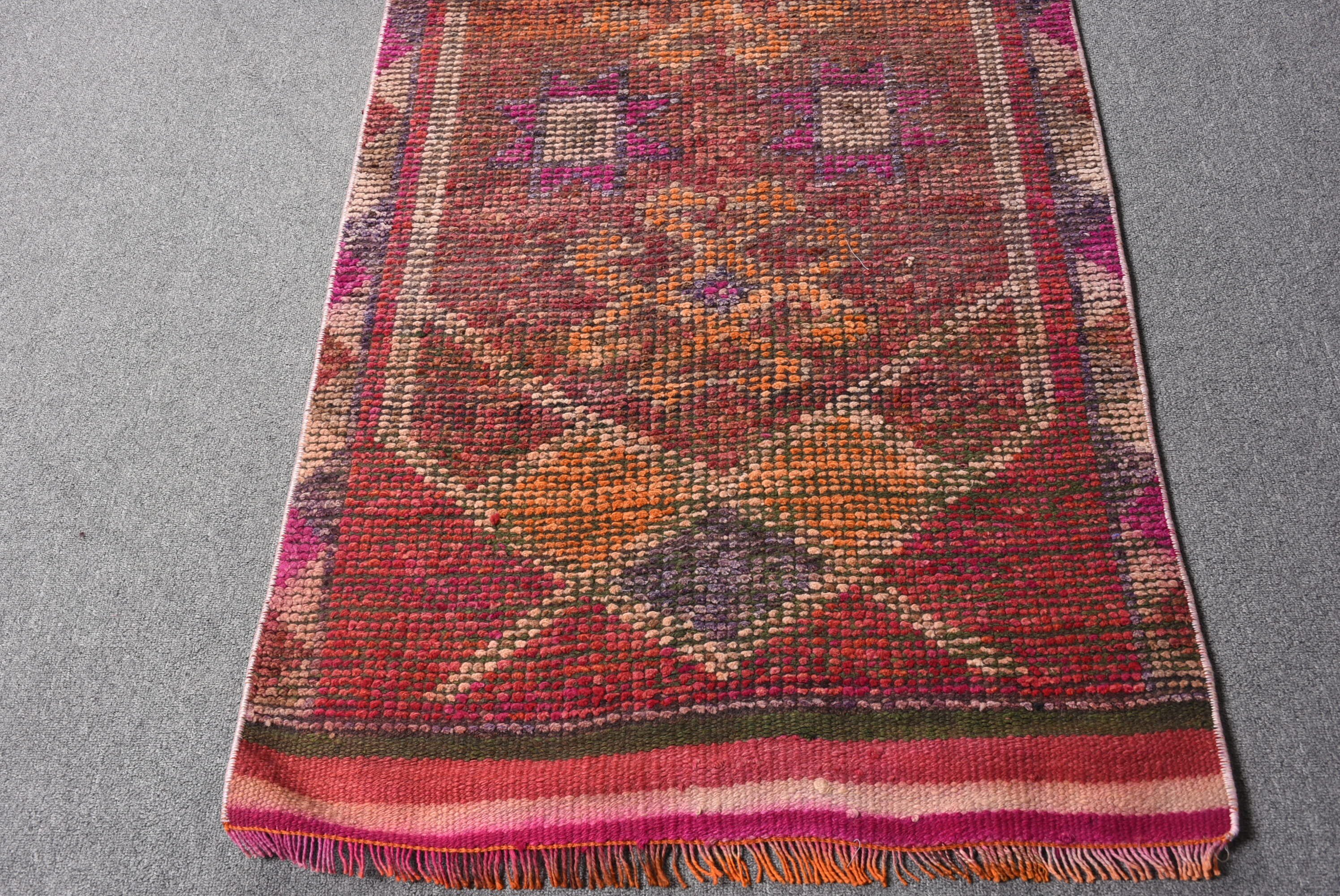 Mutfak Halısı, Soğuk Halı, Kırmızı Antika Halı, 2.7x9.5 ft Yolluk Halısı, Koşucu Halıları, Türk Halısı, Vintage Halı, Eskitilmiş Halı, Koridor Halısı