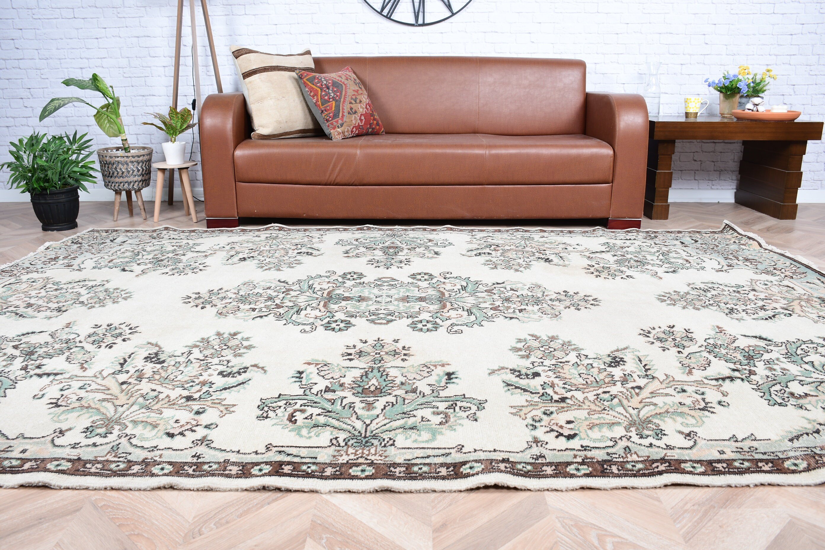 Living Room Rug, Vintage Rug, Muted Rug, Dining Room Rugs, Turkish Rug, 6.8x9.6 ft Large Rug, Beige Oushak Rug, Wool Rug