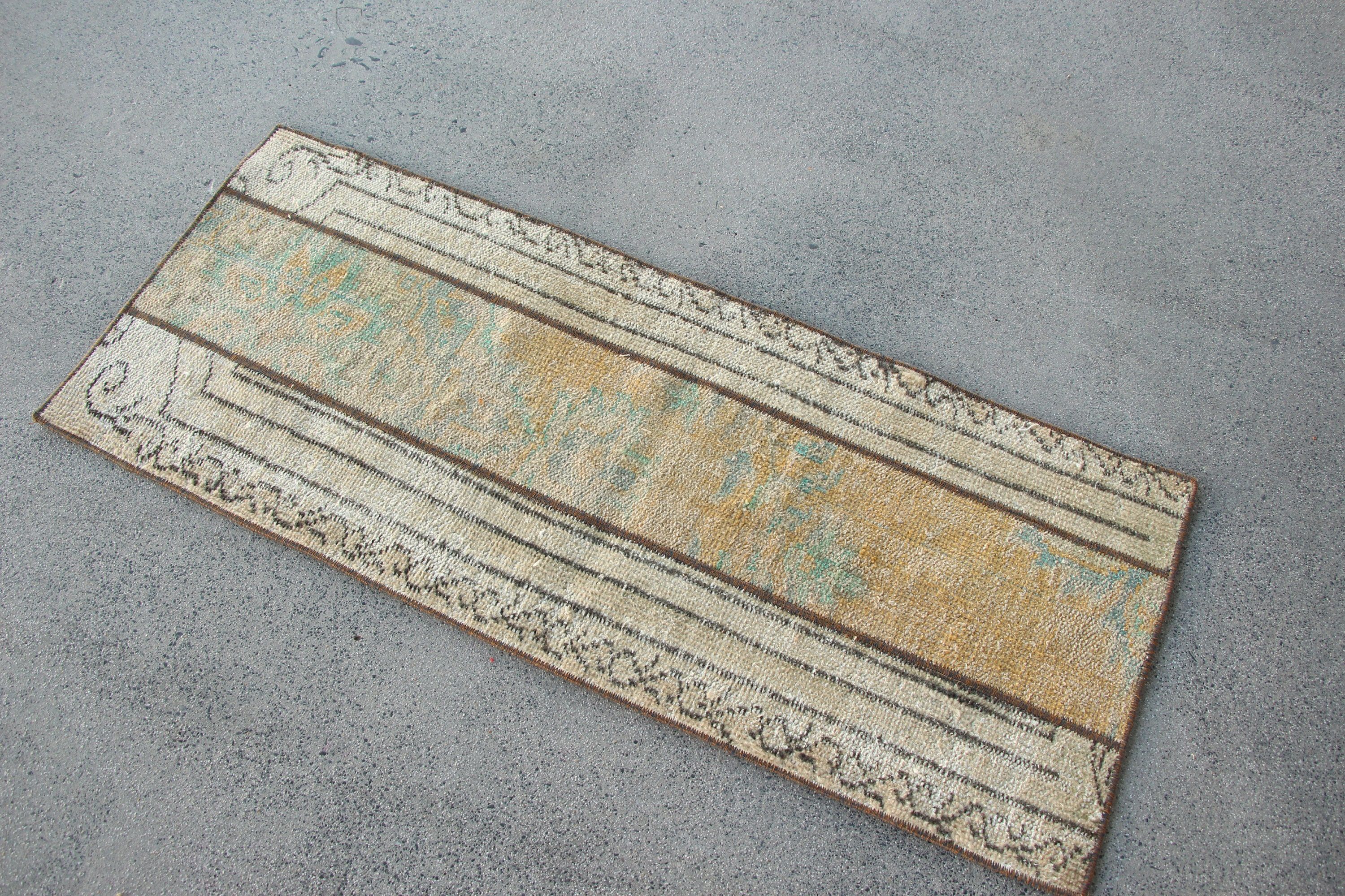 Türk Halıları, Banyo Halıları, Banyo Halısı, 1.7x4.3 ft Küçük Halı, Soluk Halılar, Bej Havalı Halılar, Vintage Halılar, Yatak Odası Halısı, Mutfak Halısı