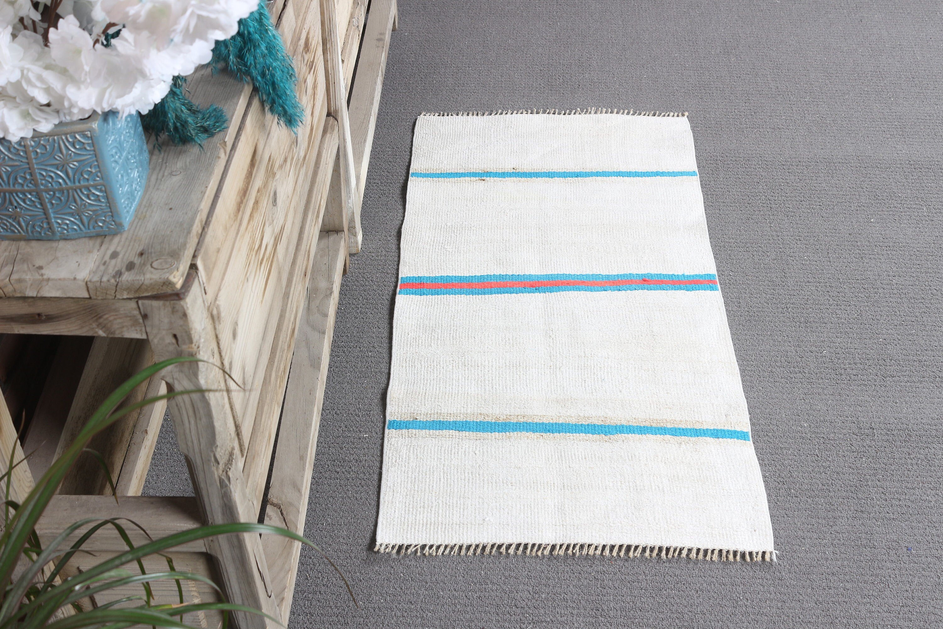 White Oushak Rug, Door Mat Rug, Dorm Rug, Entry Rug, Aztec Rug, Turkish Rug, Oriental Rug, Vintage Rug, Antique Rugs, 1.7x3.2 ft Small Rug