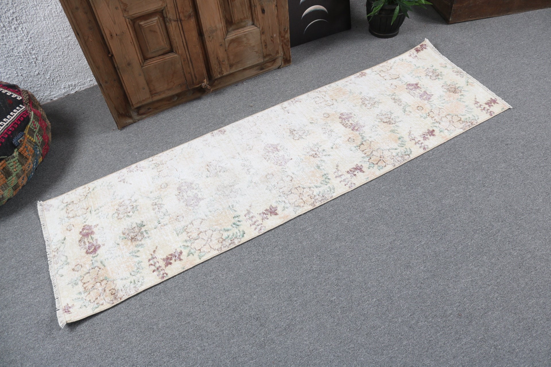 Vintage Halı, Merdiven Halısı, Mutfak Halısı, Mutfak Halıları, Egzotik Halı, Oushak Halıları, 1.8x6.2 ft Runner Halıları, Bej Fas Halısı, Türk Halıları