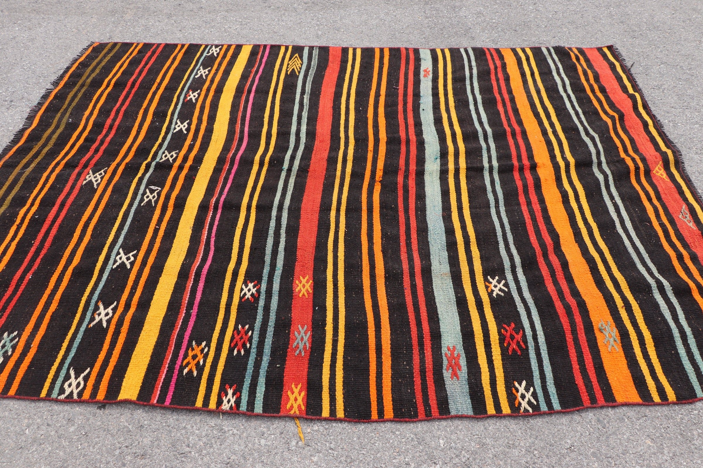 Art Rug, Cool Rug, Turkish Rug, Kilim, Living Room Rug, 5.8x8.1 ft Large Rug, Black Anatolian Rugs, Bedroom Rug, Vintage Rug