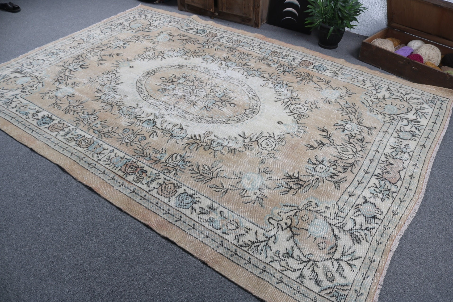 Bej Antika Halı, Vintage Halı, Yatak Odası Halısı, Lüks Halılar, Türk Halısı, Büyük Oushak Halısı, 6.2x9.4 ft Büyük Halı, Nötr Halı, Oturma Odası Halısı