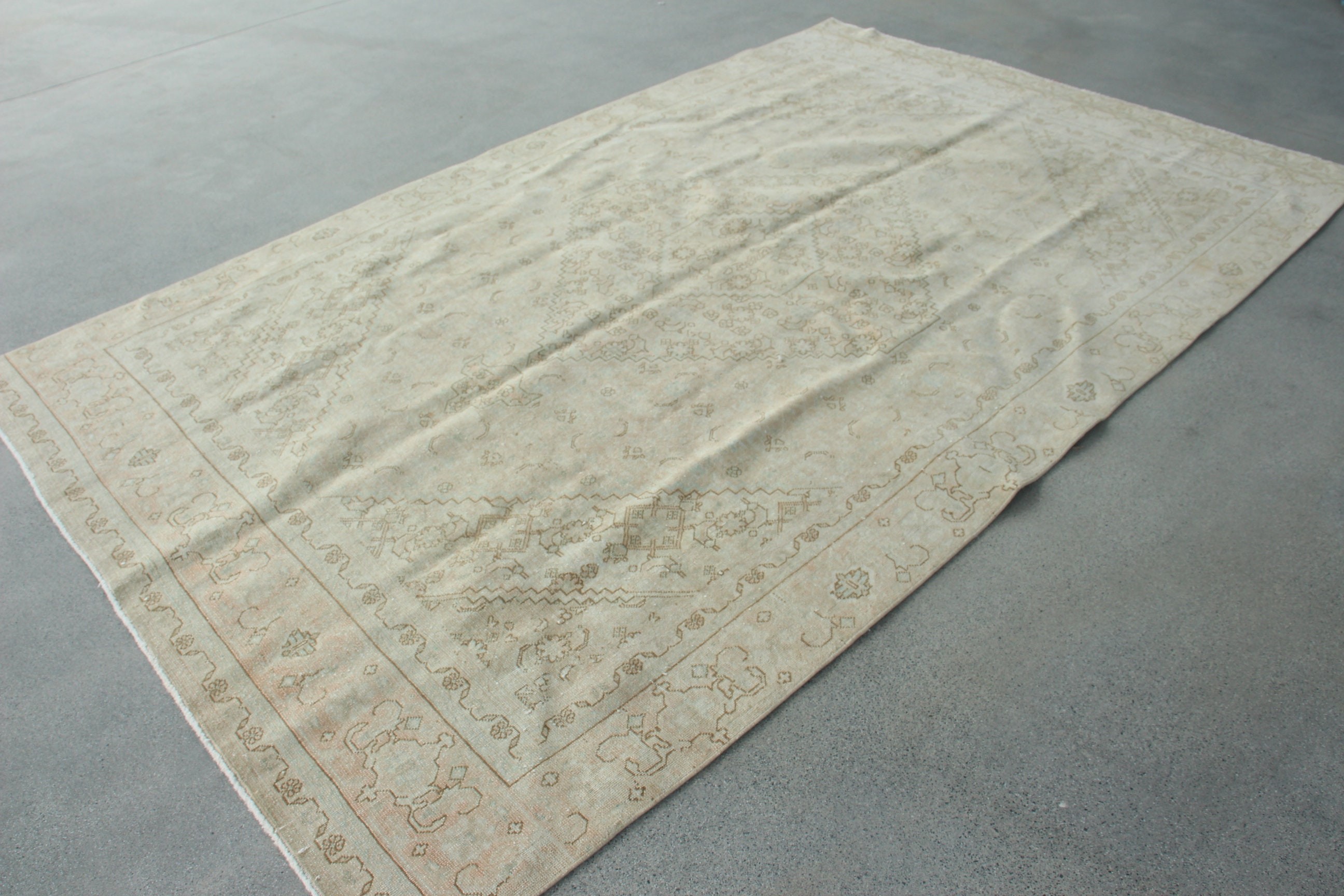 Vintage Rugs, Luxury Rugs, 5.9x9.6 ft Large Rugs, Turkish Rugs, Large Vintage Rugs, Dining Room Rugs, Beige Statement Rug, Cool Rug