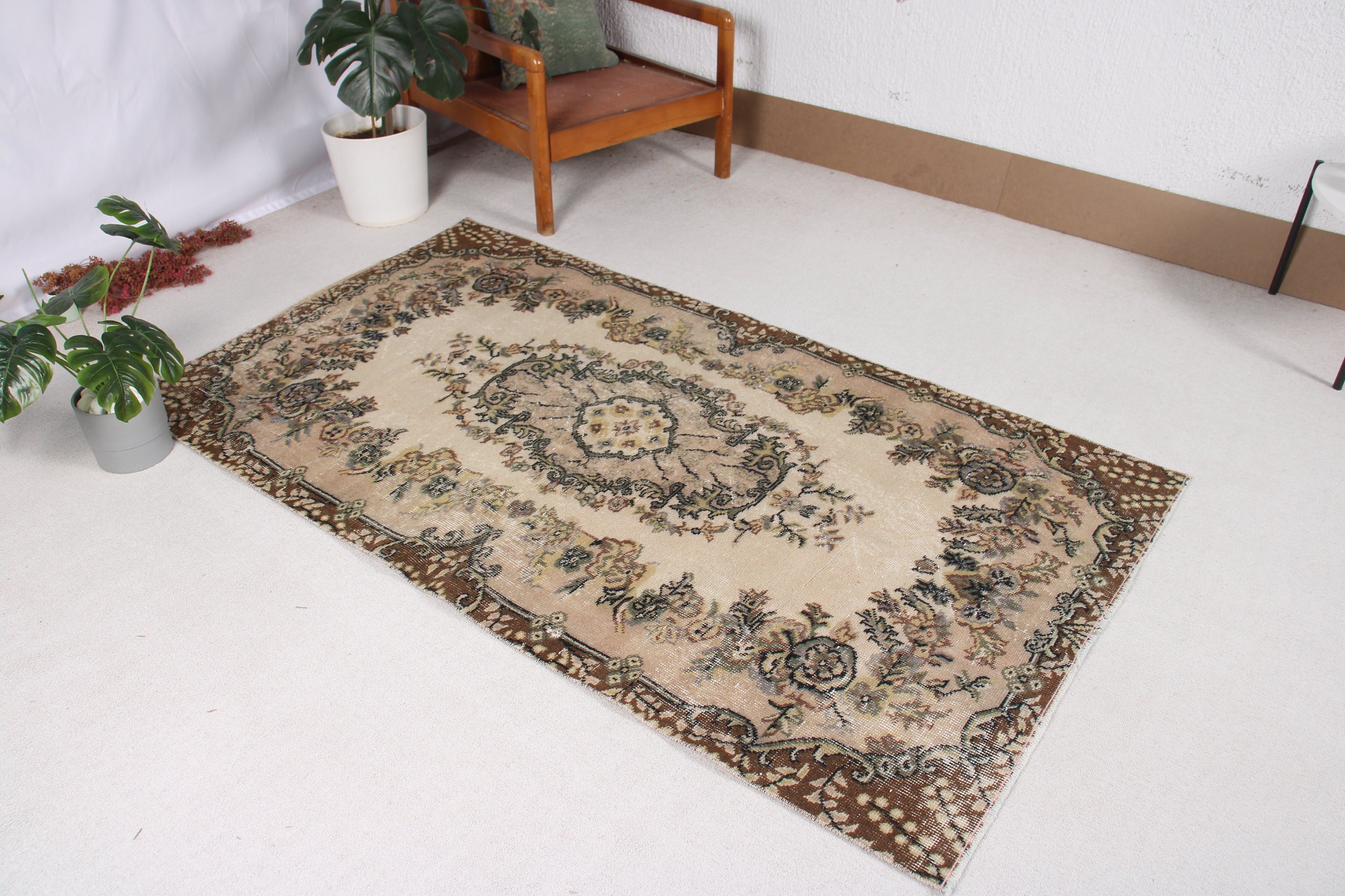 Turkish Rug, Neutral Rugs, Floor Rug, Bedroom Rugs, Rugs for Kitchen, Beige Antique Rug, 3.6x6.4 ft Accent Rugs, Vintage Rugs, Modern Rug