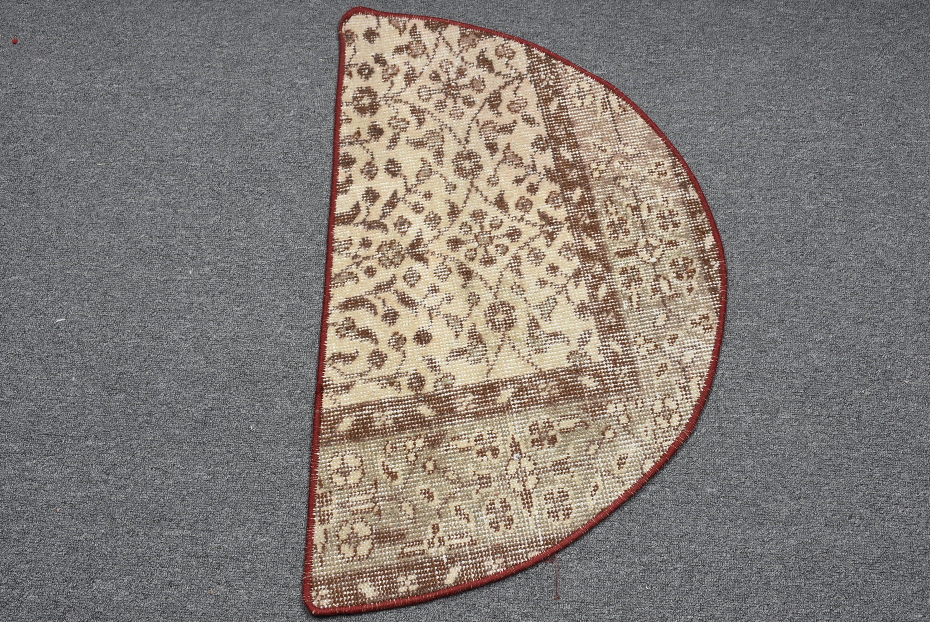 Giriş Halısı, Bej Anadolu Halısı, 2,5x1,4 ft Küçük Halı, Türk Halıları, Yatak Odası Halıları, Vintage Halılar, Mutfak Halısı, Kapı Paspası Halıları, Yer Halısı