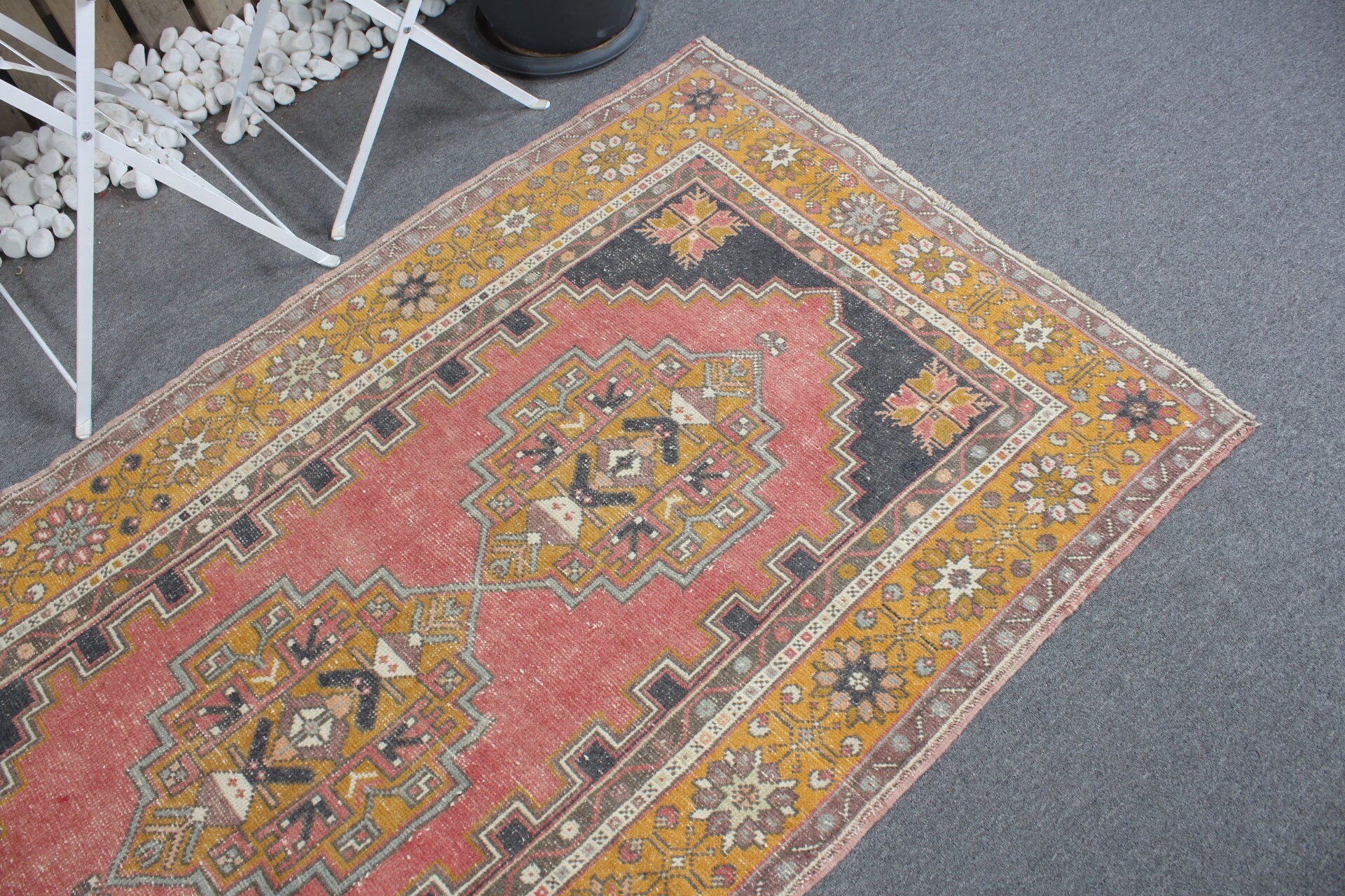 Yün Halı, 3,6x6,3 ft Aksan Halısı, Sevimli Halı, Çocuk Odası Halıları, Giriş Halıları, Türk Halısı, Mutfak Halısı, Vintage Halı, Yatak Odası Halıları, Kırmızı Yer Halısı