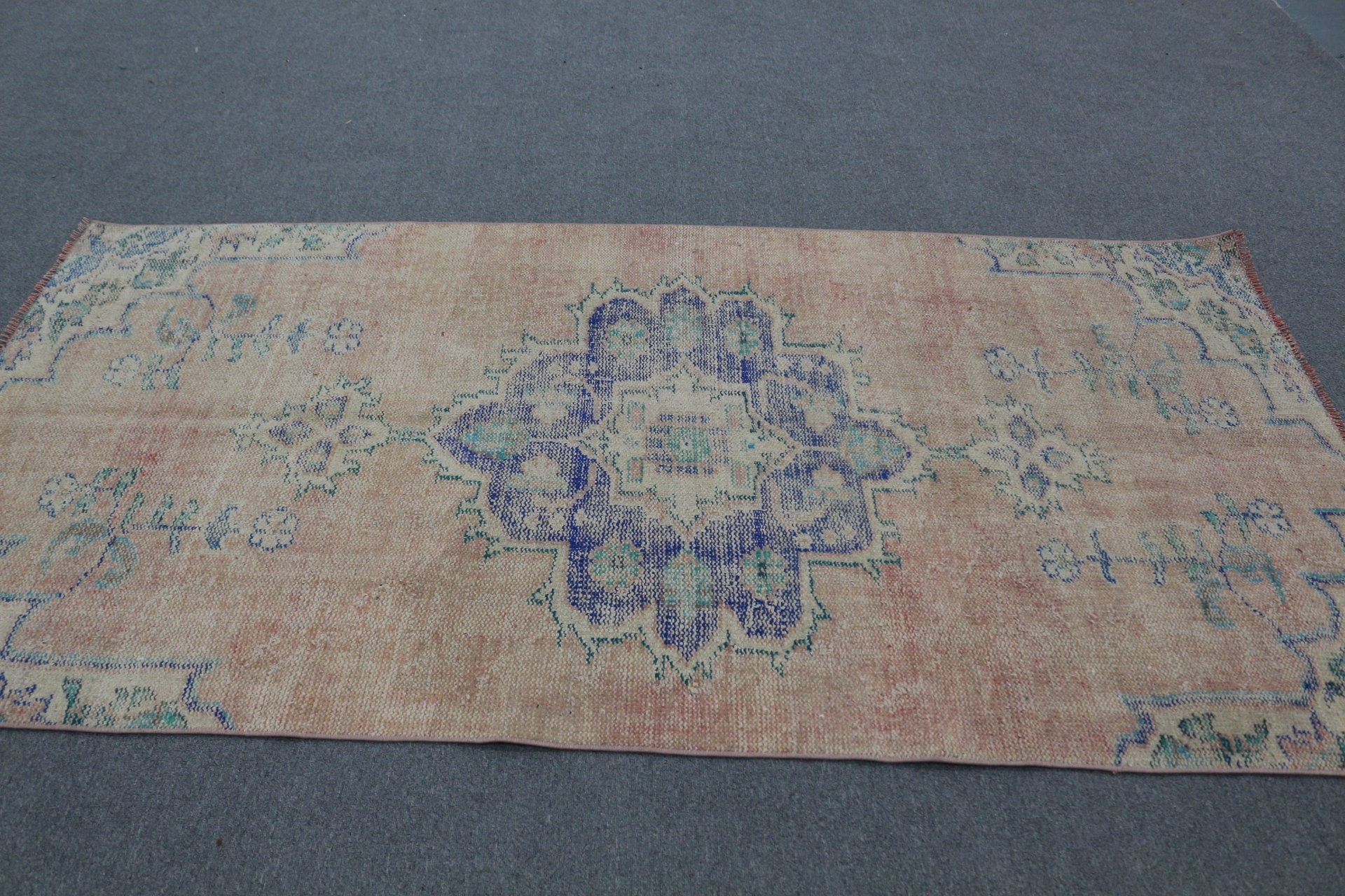 Anadolu Halıları, 3,9x7,8 ft Alan Halısı, Soluk Halı, Vintage Halılar, Pembe Oushak Halısı, Mutfak Halıları, Türk Halısı, İç Mekan Halısı