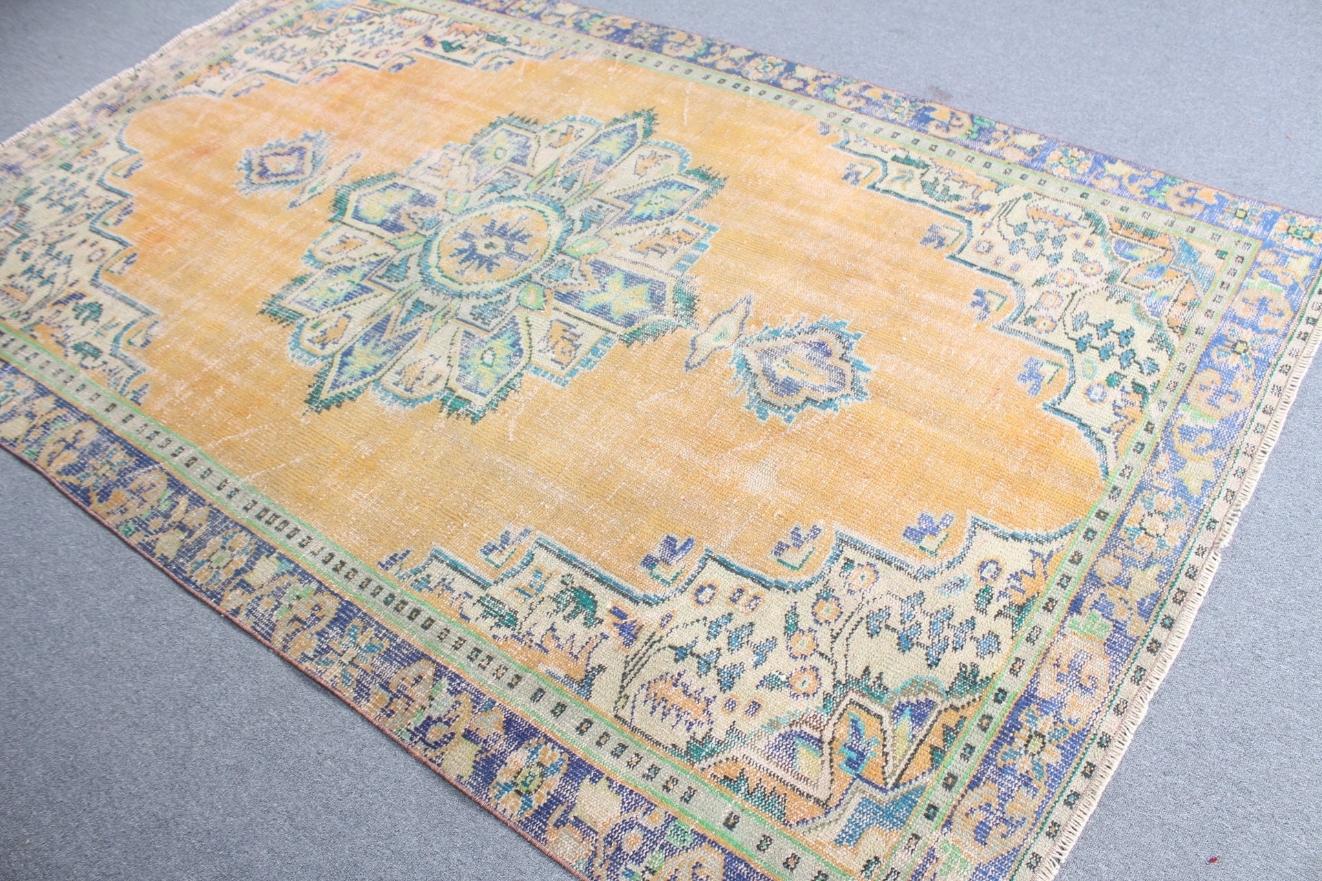 Orange Bedroom Rug, 5.5x8.7 ft Large Rugs, Vintage Rugs, Oriental Rug, Salon Rug, Boho Rug, Bedroom Rug, Rugs for Bedroom, Turkish Rug