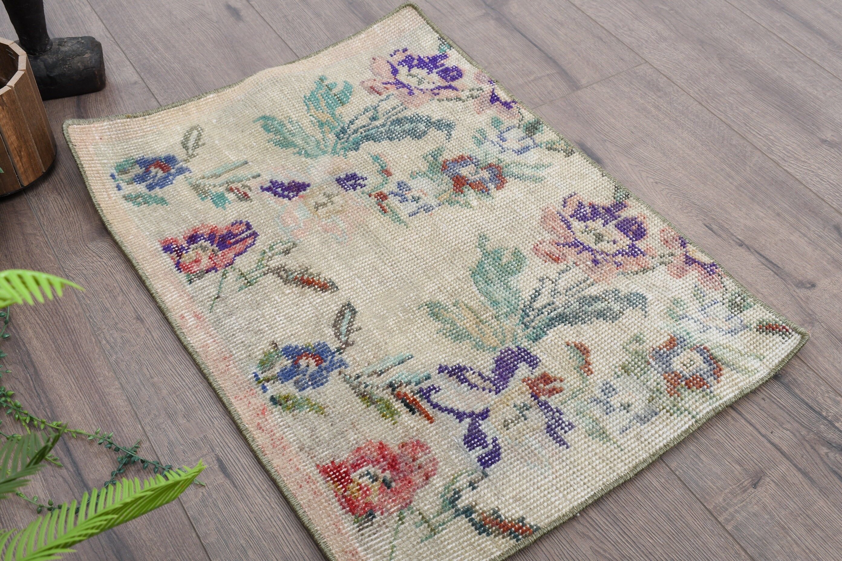 Natural Rugs, Bedroom Rug, Vintage Rug, Nursery Rug, Moroccan Rug, Green Home Decor Rug, 1.7x2.3 ft Small Rug, Turkish Rug