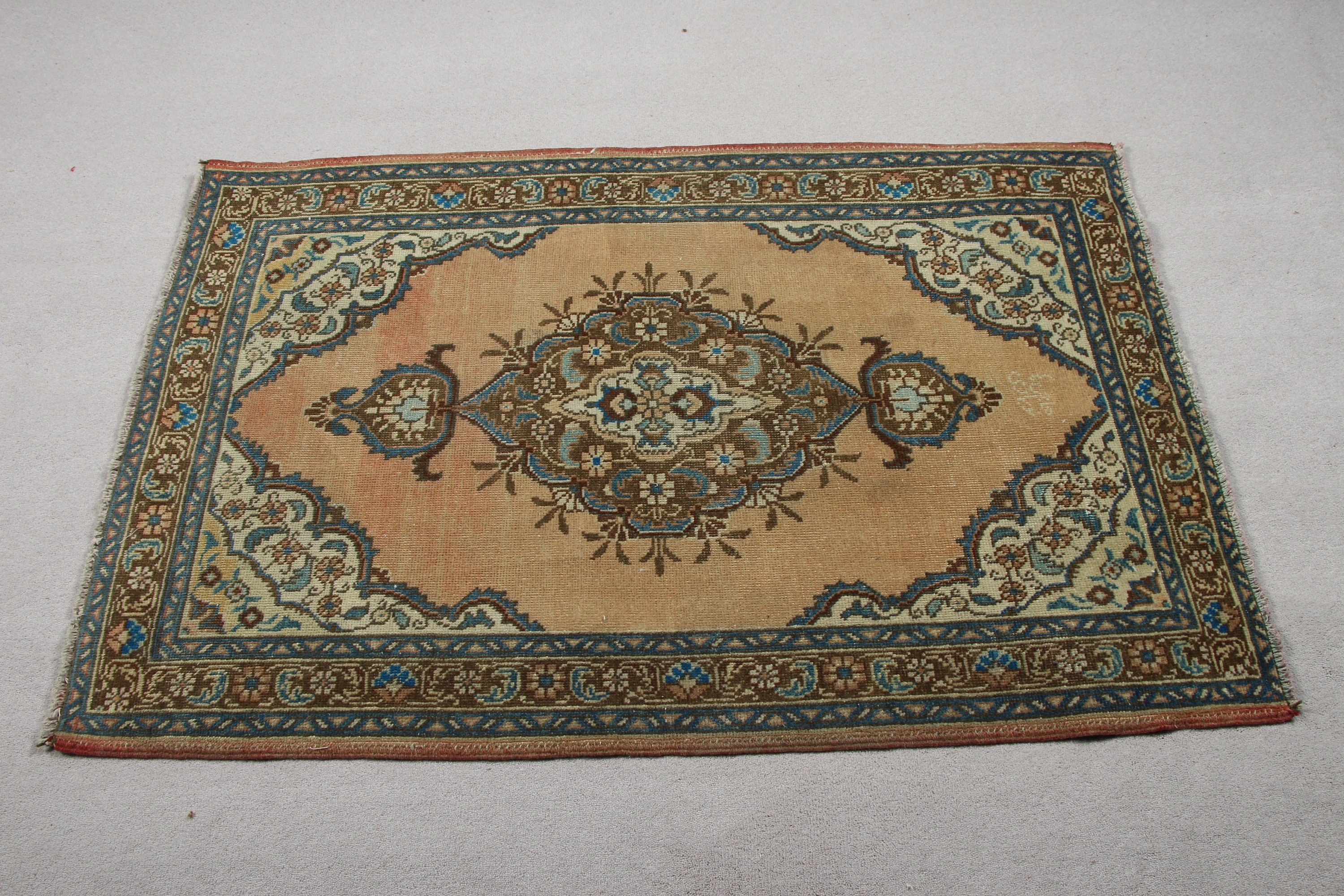 Eskitilmiş Halılar, Banyo Halısı, Turuncu Anadolu Halısı, Yer Halıları, Paspas Halısı, 2.9x4.4 ft Küçük Halı, Oushak Halıları, Vintage Halı, Türk Halısı