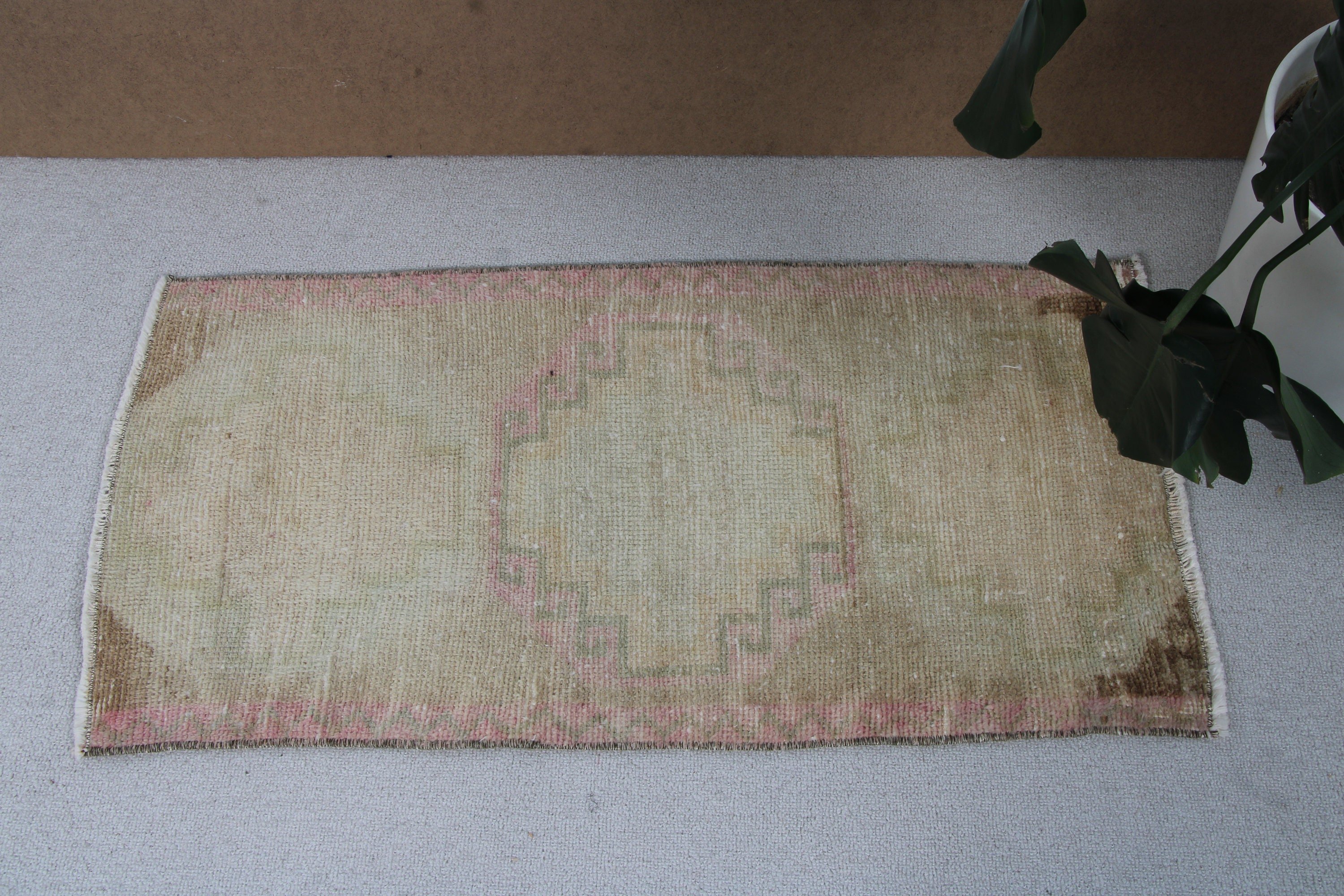 Decorative Rugs, Entry Rug, 1.6x3.1 ft Small Rugs, Green Statement Rug, Small Area Rug, Turkish Rug, Vintage Rugs, Wool Rug