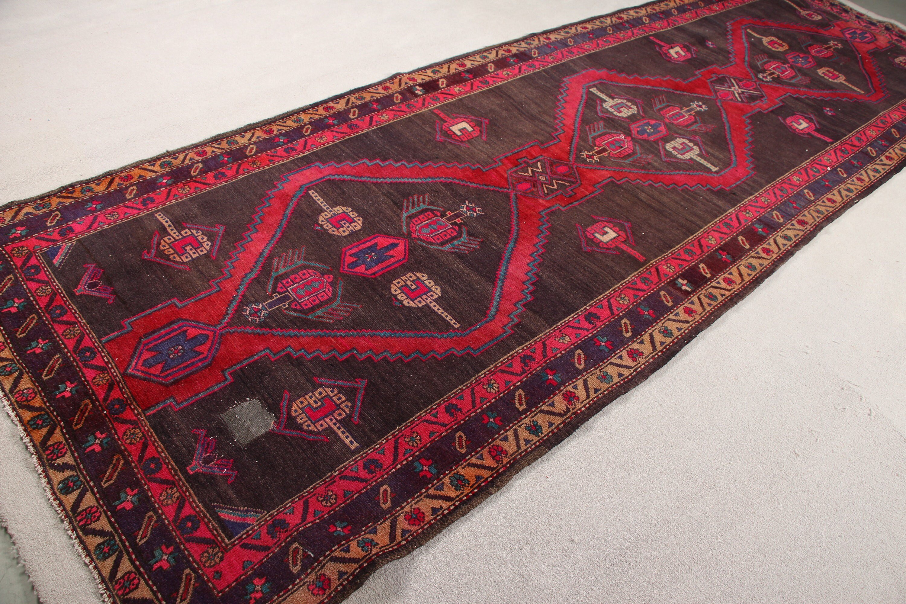 Türk Halıları, Vintage Halı, Soğuk Halı, Koridor Halısı, Mor Soğuk Halı, 4.3x12.5 ft Runner Halısı, Mutfak Halısı, Koridor Halıları, Anadolu Halıları