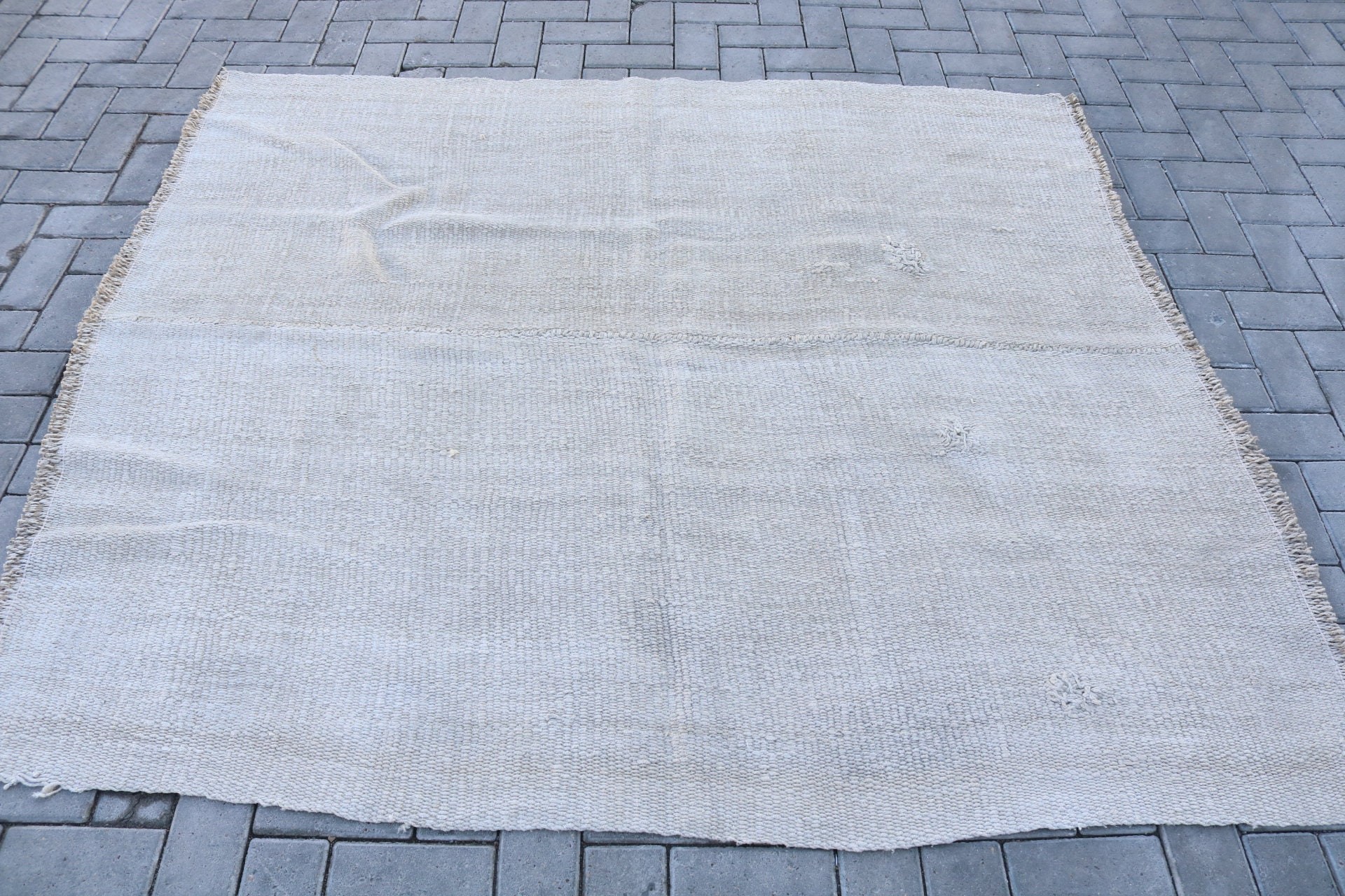 Türk Halısı, Mutfak Halıları, Oturma Odası Halısı, 5.4x6.1 ft Alan Halıları, Oushak Halısı, İç Mekan Halıları, Yurt Halıları, Vintage Halılar, Çocuk Odası Halıları