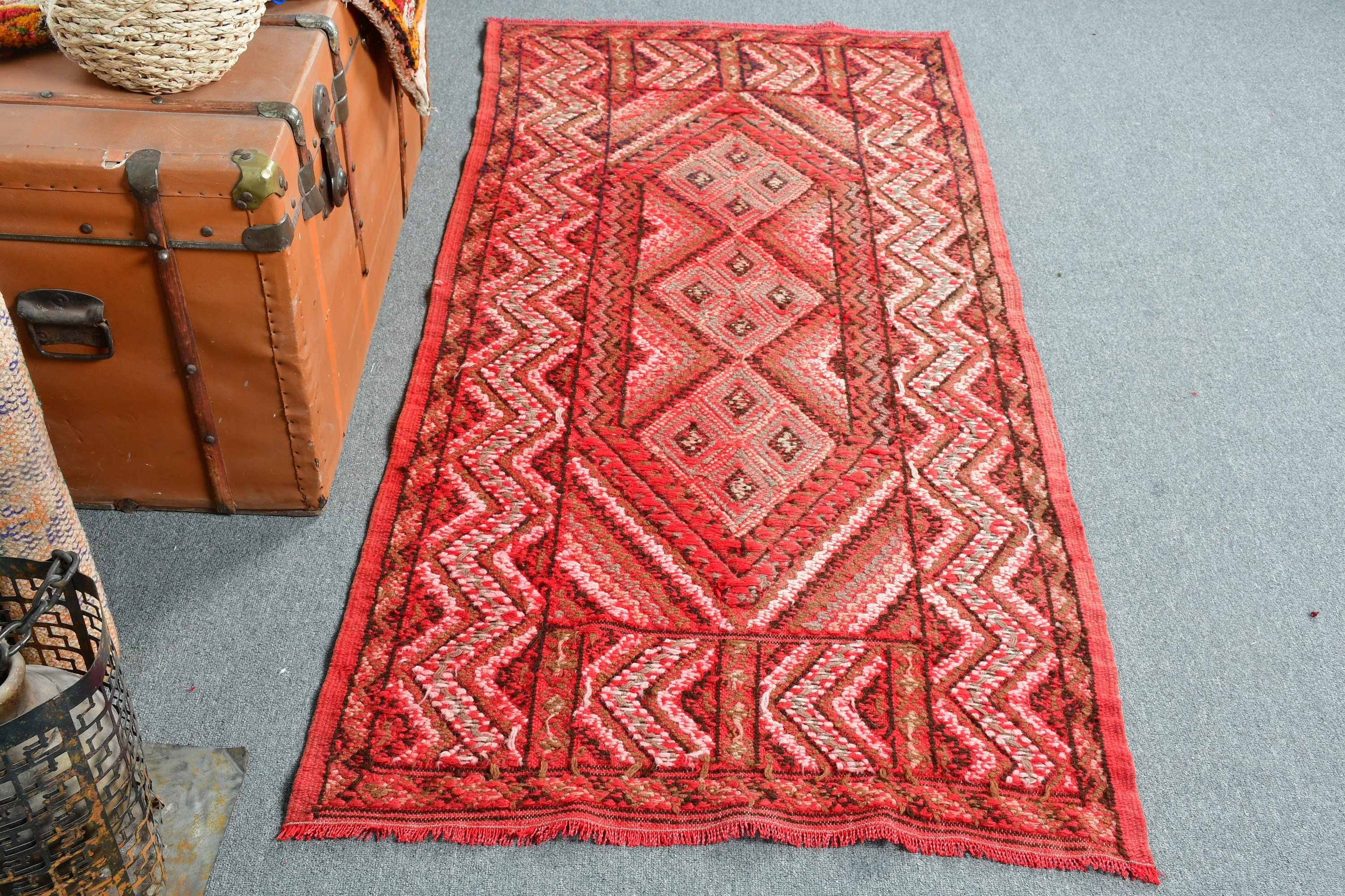 Wool Rug, Kitchen Rug, Turkish Rugs, Red  2.9x6 ft Accent Rugs, Entry Rug, Vintage Rugs, Rugs for Kitchen, Moroccan Rug