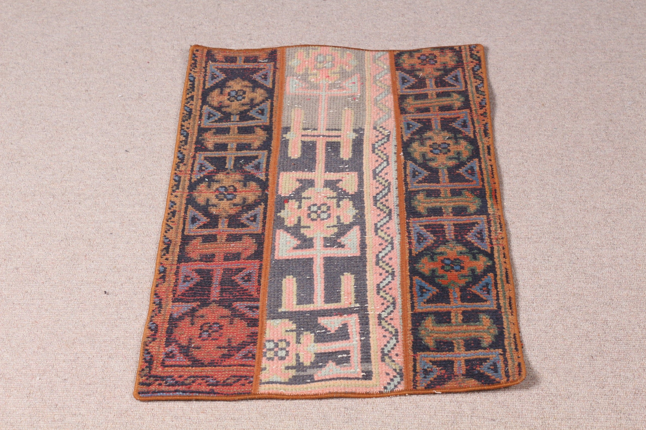 Kırmızı Yatak Odası Halısı, Türk Halıları, Duvara Asılı Halı, Çocuk Odası Halıları, 1.8x2.9 ft Küçük Halı, Oryantal Halı, Vintage Halılar, Oushak Halı, Eski Halı