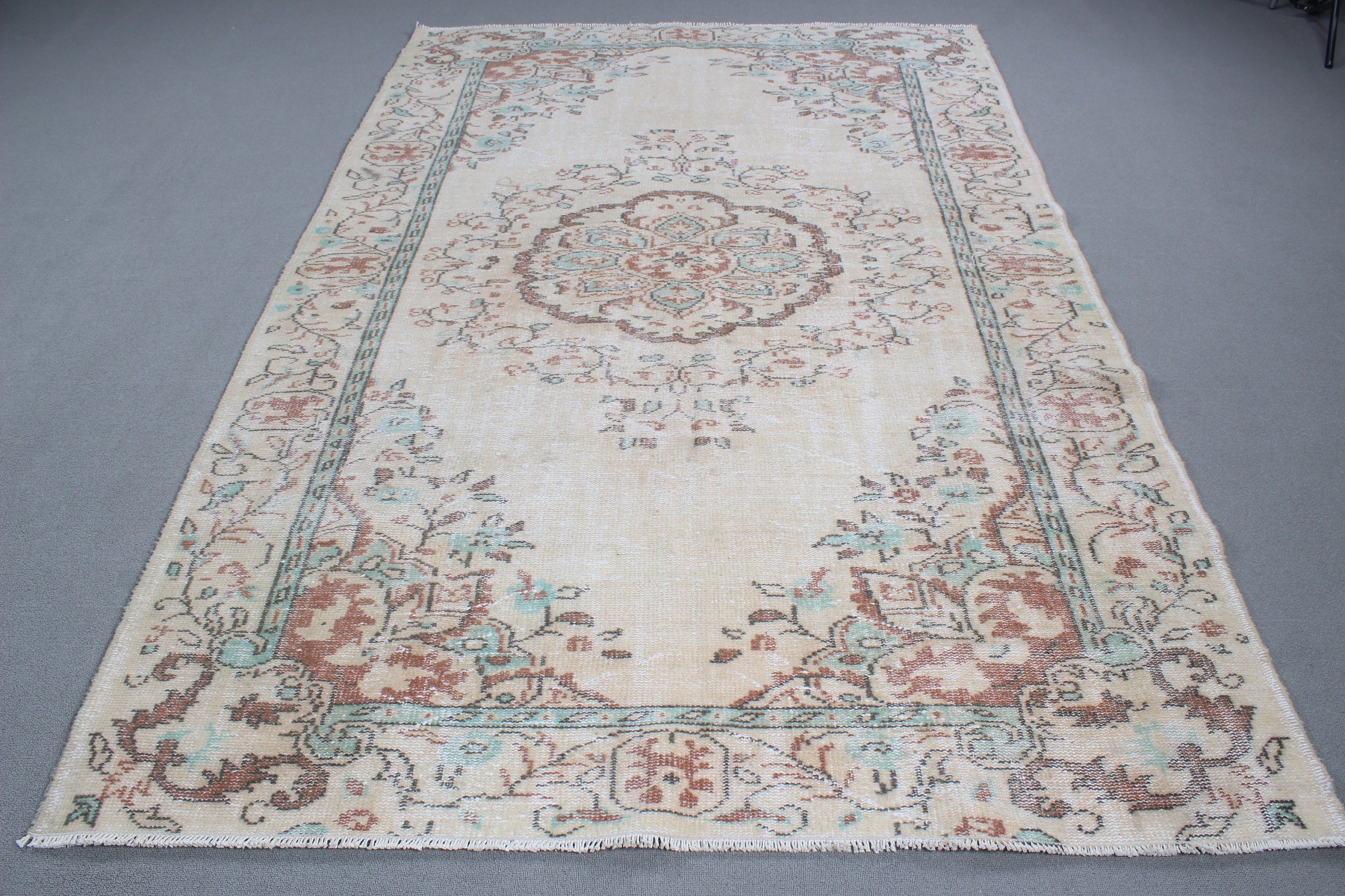 5.7x9 ft Büyük Halılar, Büyük Boho Halıları, Anadolu Halısı, Türk Halıları, Bej Antika Halı, Yatak Odası Halıları, Vintage Halılar, Büyük Oushak Halıları