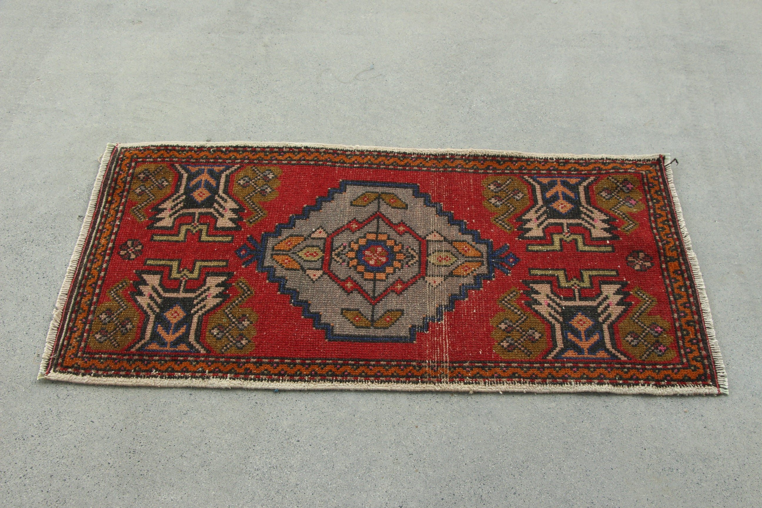 1.7x3.3 ft Küçük Halı, Kırmızı Ev Dekorasyonu Halıları, Lüks Halılar, Vintage Halılar, Türk Halıları, Giriş Halısı, Oryantal Halılar, Yatak Odası Halıları, Yer Halısı