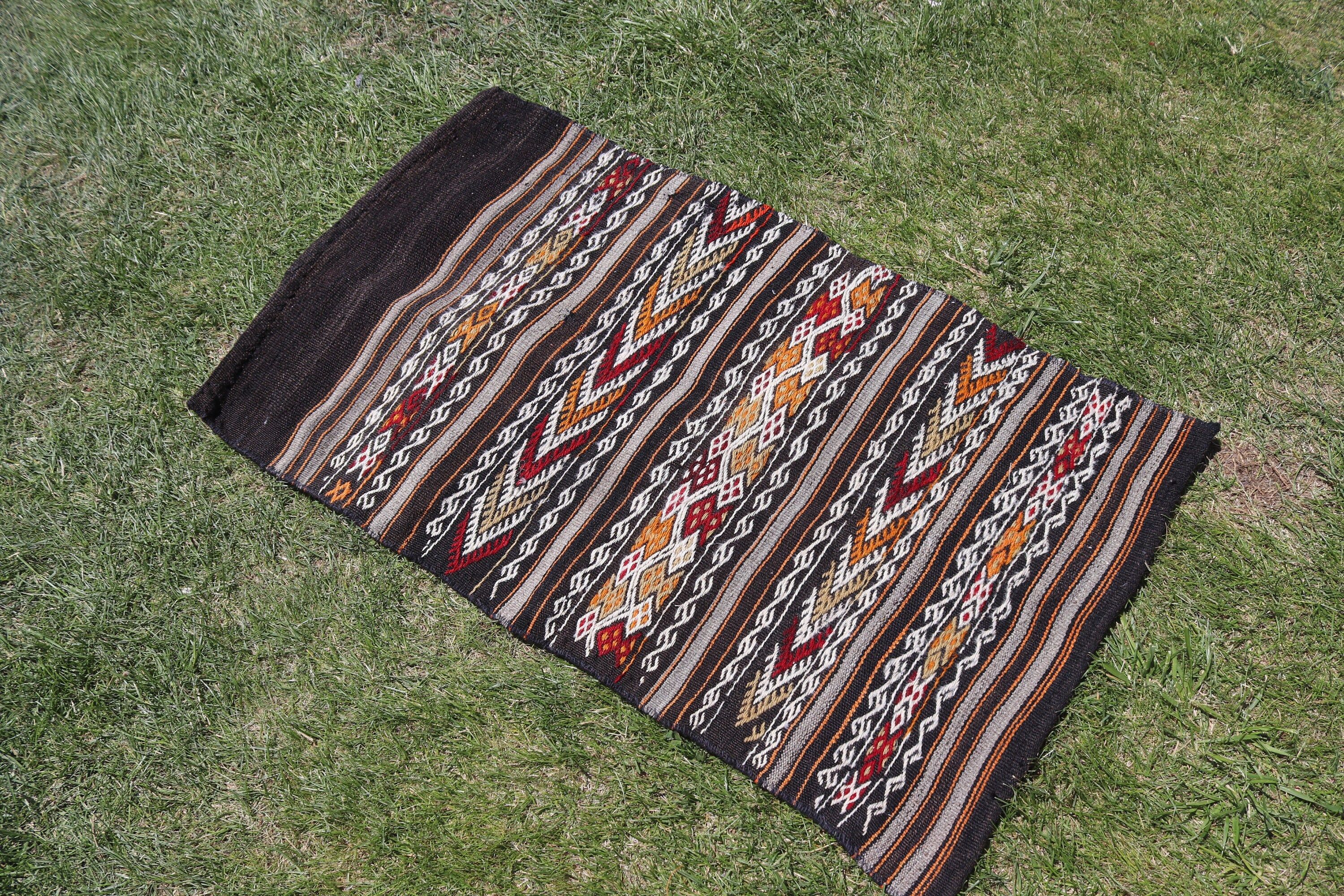 Vintage Halı, Küçük Alan Halısı, Küçük Boho Halısı, 1.9x3.4 ft Küçük Halısı, Türk Halısı, Düz Dokuma Halıları, Kilim, Siyah Soğuk Halı