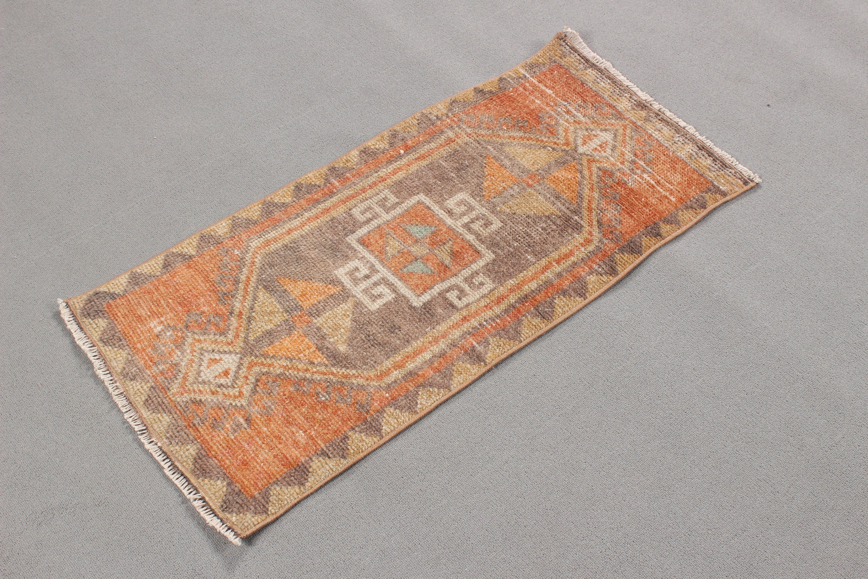 1.5x3.2 ft Small Rug, Entry Rugs, Car Mat Rug, Vintage Rug, Wool Rug, Orange Kitchen Rug, Turkish Rug, Rugs for Door Mat, Oushak Rug