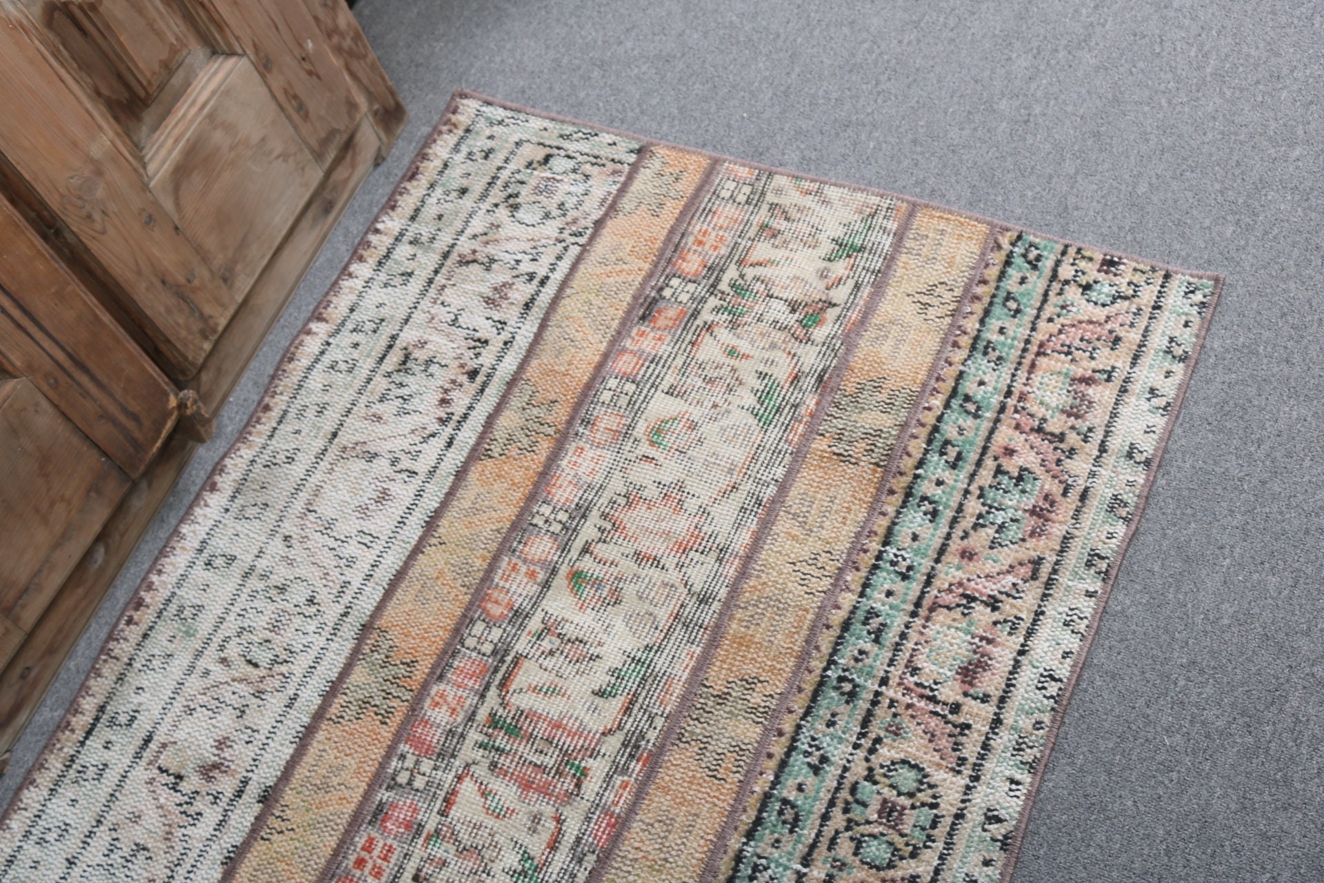 Rugs for Small Area, 2.7x3.2 ft Small Rug, Turkish Rug, Beige Luxury Rug, Entry Rugs, Antique Rugs, Vintage Rugs, Bedroom Rug, Cool Rug