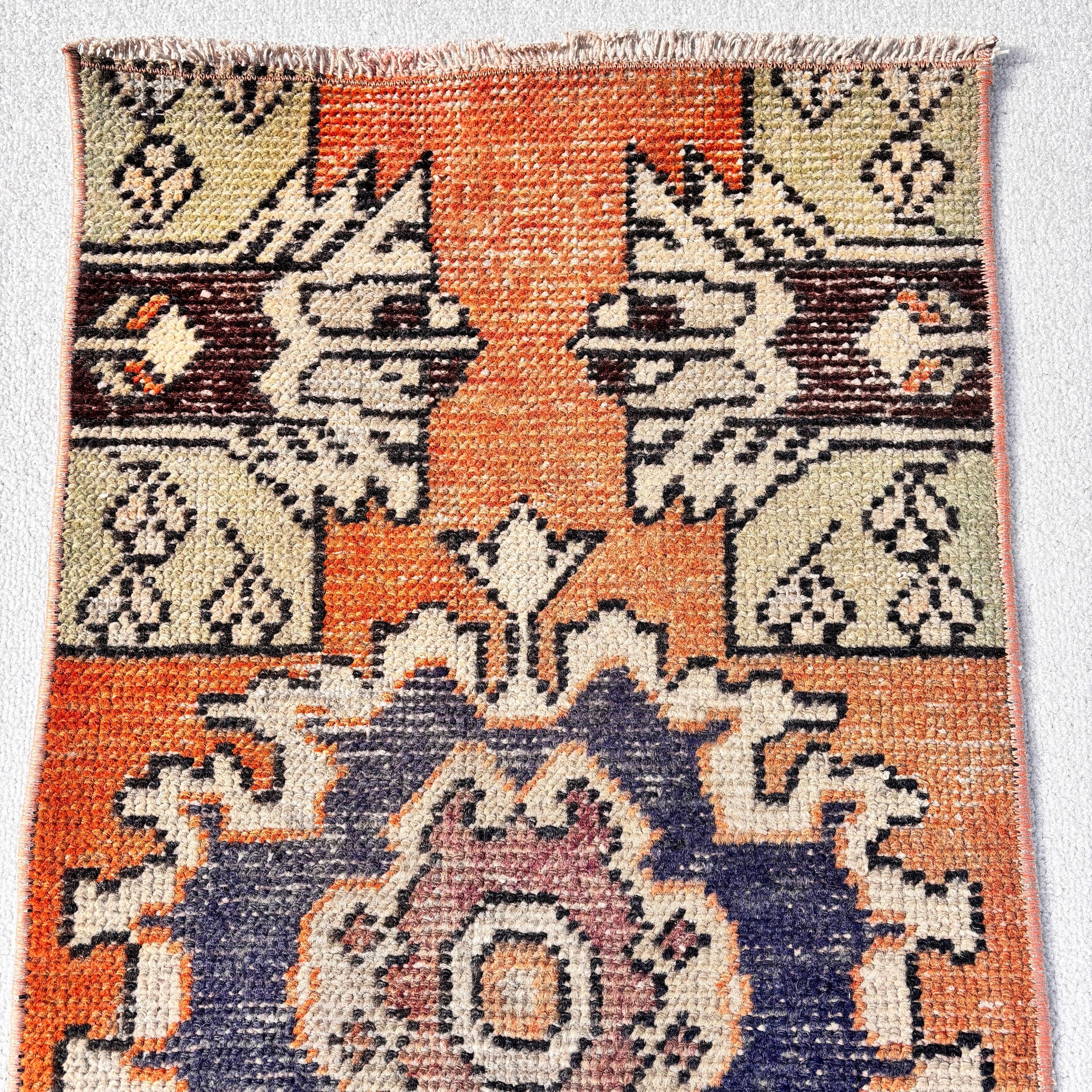 Turuncu Geometrik Halılar, Paspas Halıları, Vintage Halı, Türk Halıları, Duvara Asılı Halı, Modern Halılar, 1.5x2.9 ft Küçük Halı