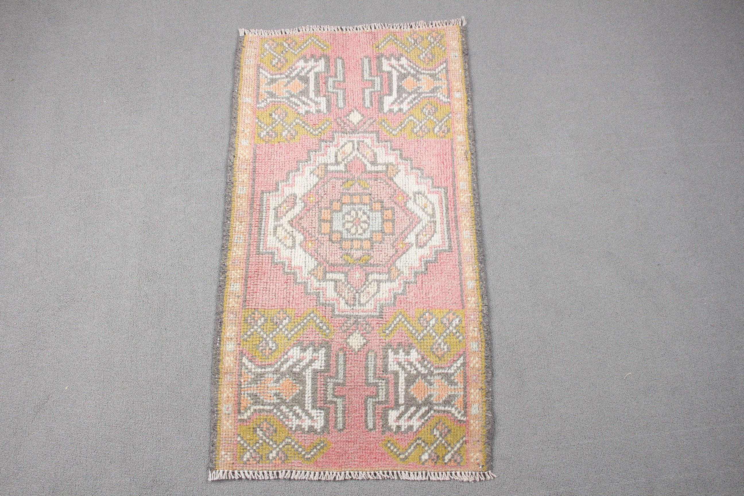 Çocuk Halıları, Vintage Halı, Pembe Antika Halı, 1.6x3 ft Küçük Halılar, Kapı Paspası Halıları, Türk Halısı, Ev Dekor Halısı, Mutfak Halısı, Yün Halı