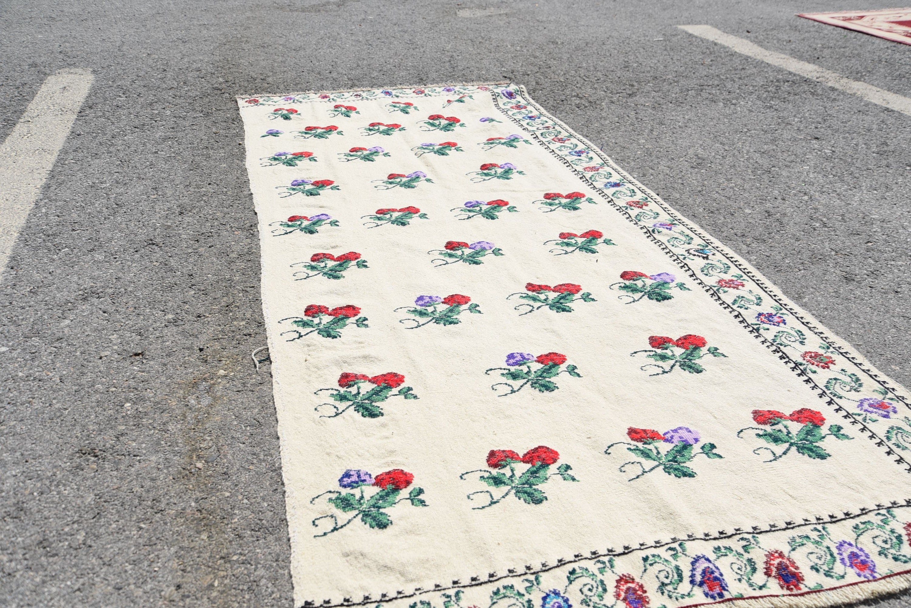 Yatak Odası Halıları, Çocuk Odası Halıları, Kilim, Parlak Halılar, Vintage Halı, Türk Halısı, Mutfak Halısı, Giriş Halısı, Oushak Halısı, 3x7 ft Accent Halısı