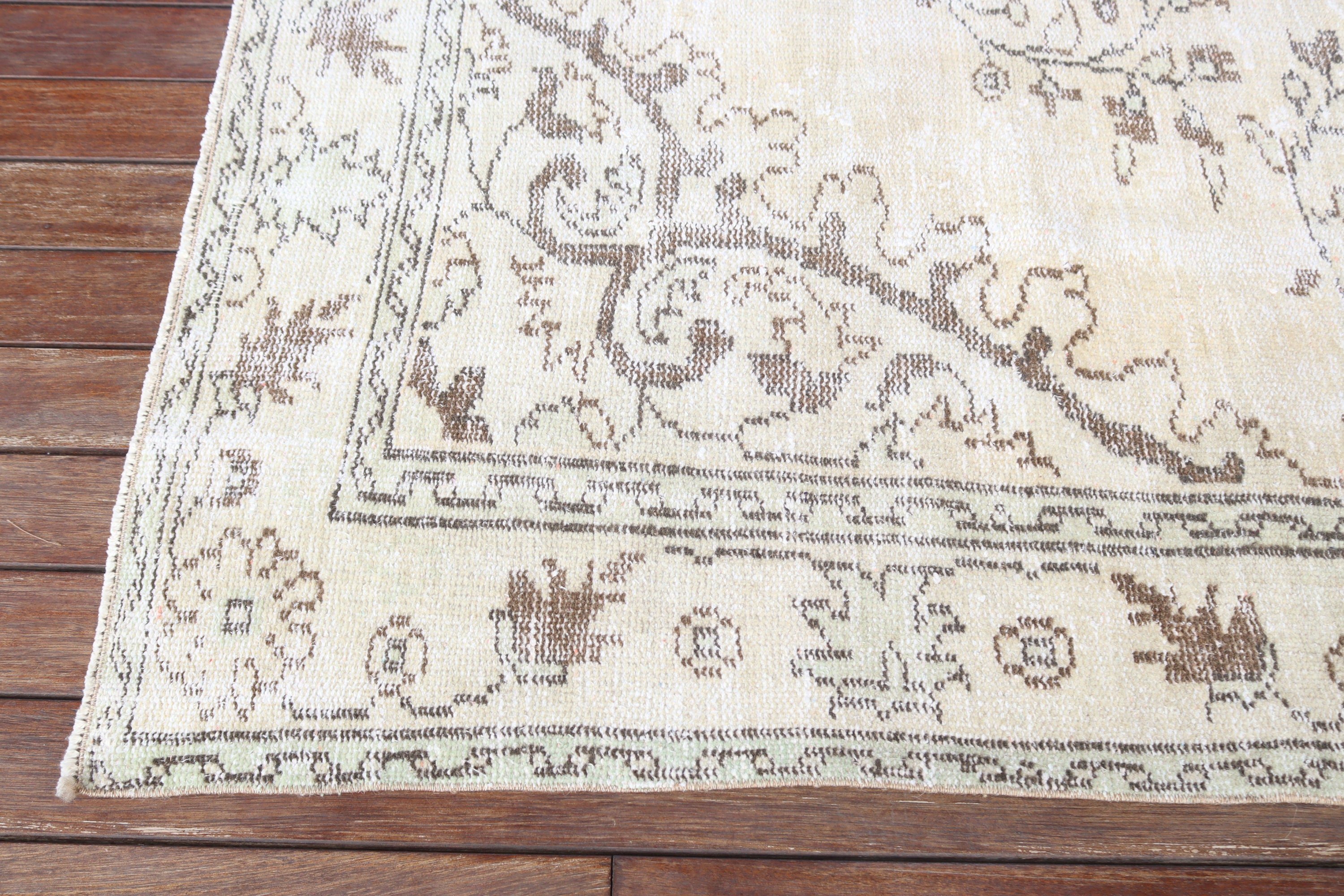 Antique Rug, Large Vintage Rug, Turkish Rug, 5.9x9 ft Large Rug, Living Room Rug, Vintage Rug, Boho Rug, White Statement Rug, Flatweave Rug