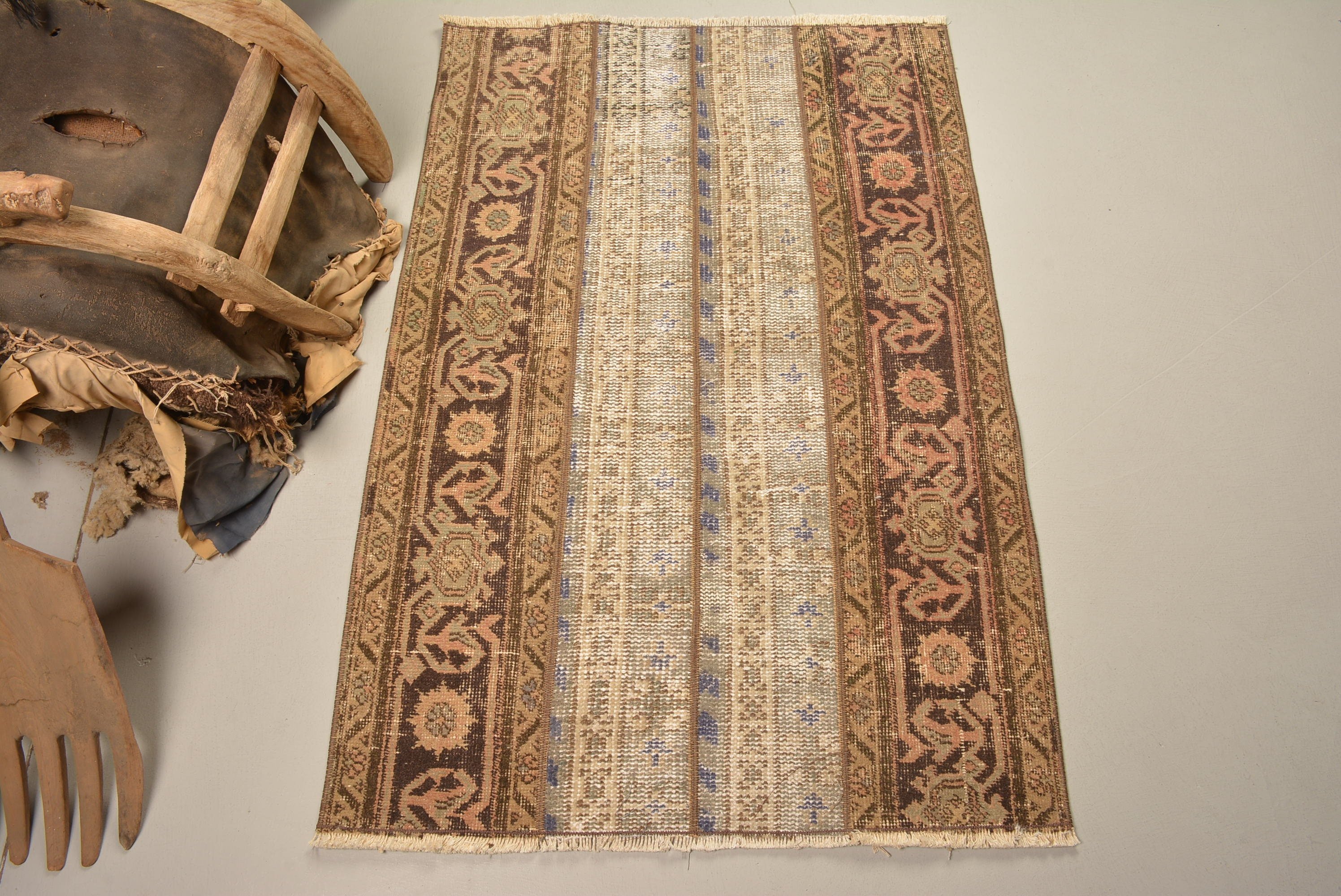 Yatak Odası Halıları, 2.6x3.8 ft Küçük Halı, Vintage Halı, Ev Dekorasyonu Halıları, El Dokuma Halıları, Türk Halıları, Antika Halılar, Giriş Halıları, Mutfak Halısı