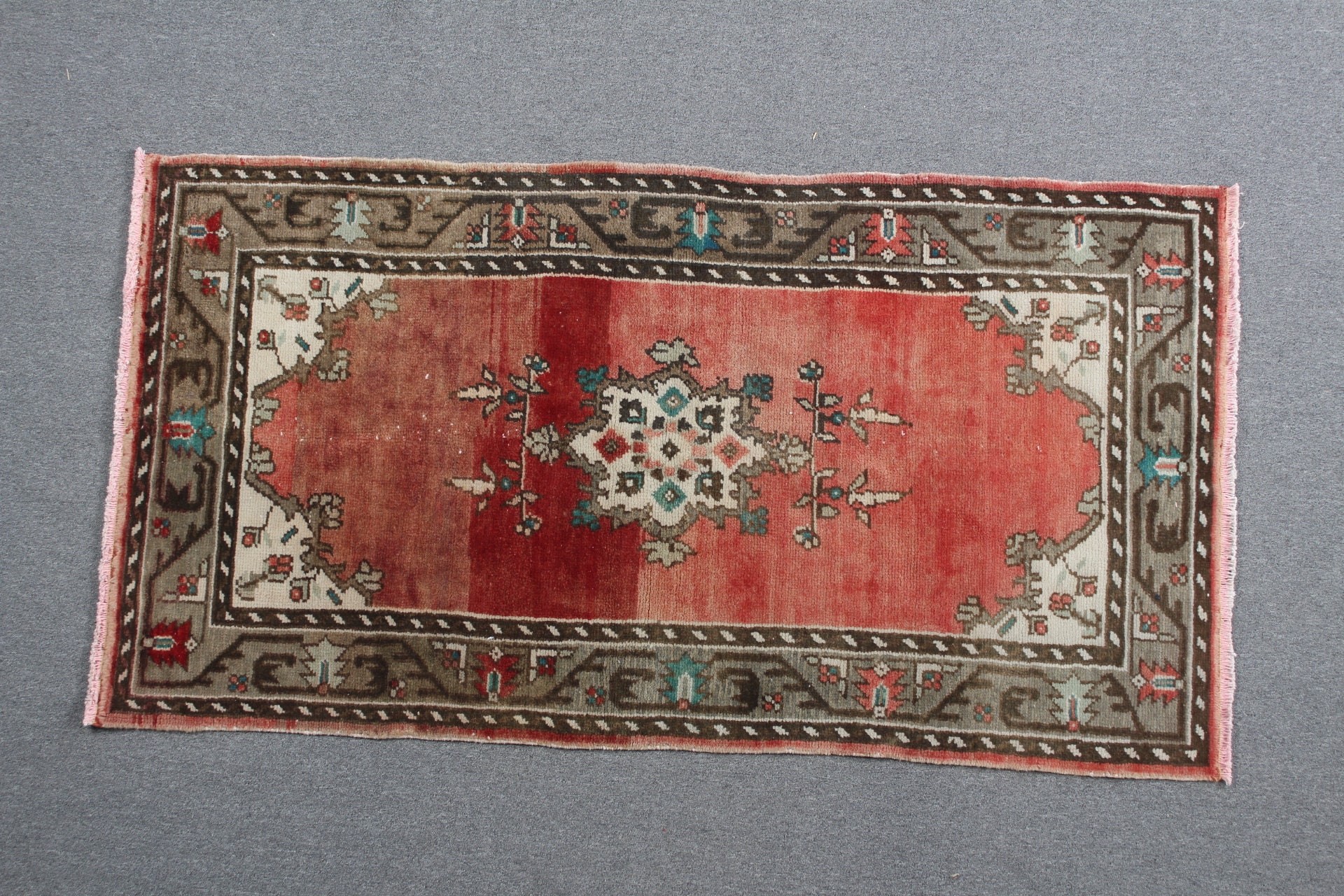 Kitchen Rug, Rugs for Bedroom, Turkish Rugs, Vintage Decor Rug, Red Floor Rug, Oushak Rugs, Bedroom Rugs, 3x5.6 ft Accent Rugs, Vintage Rug