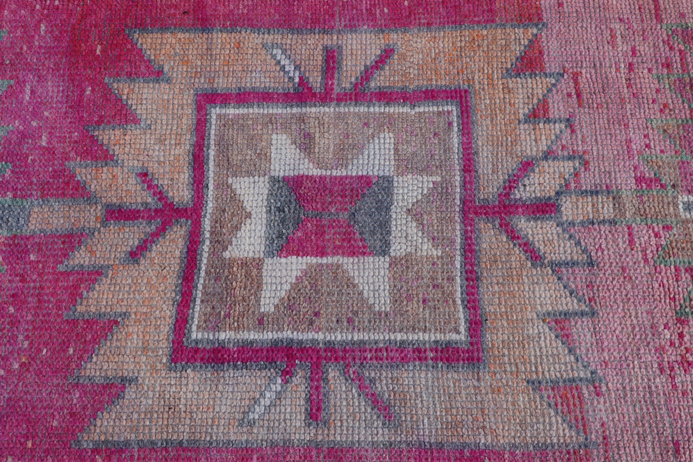 Tasarımcı Halıları, Vintage Halı, Anadolu Halısı, Türk Halıları, 2,6x11,9 ft Runner Halıları, Pembe Yün Halı, Koridor Halısı, Koridor Halıları, Ev Dekorasyonu Halısı