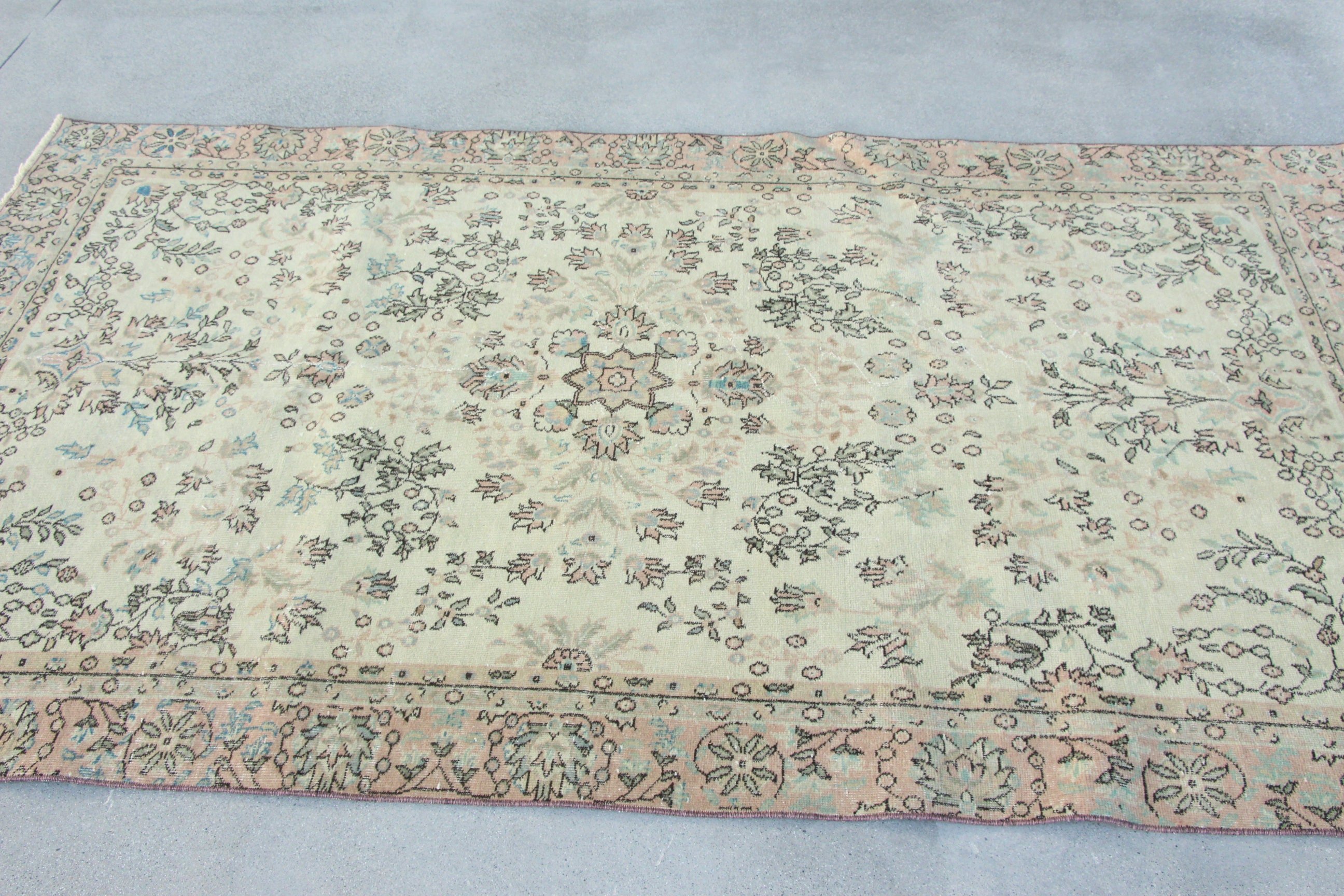 Vintage Rug, Dining Room Rug, Beige Floor Rug, Large Oushak Rugs, Floor Rug, 5.6x8.9 ft Large Rugs, Turkish Rugs, Rugs for Salon, Wool Rug