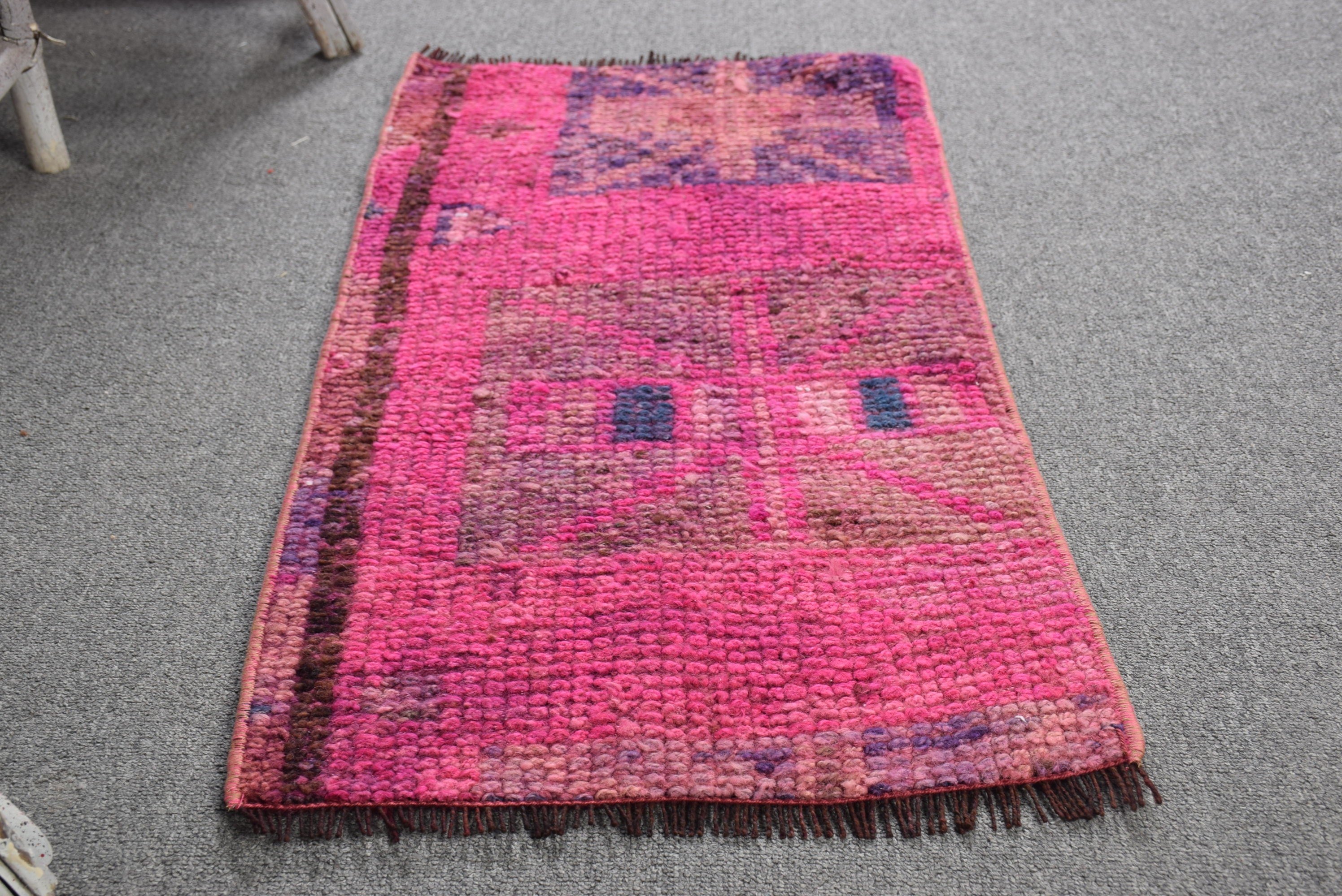 Pink Wool Rug, Bath Rug, Wool Bath Mat Rug, 1.4x2.8 ft Small Rug, Turkish Rug, Rugs for Nursery, Bedroom Rugs, Oushak Rugs, Vintage Rugs
