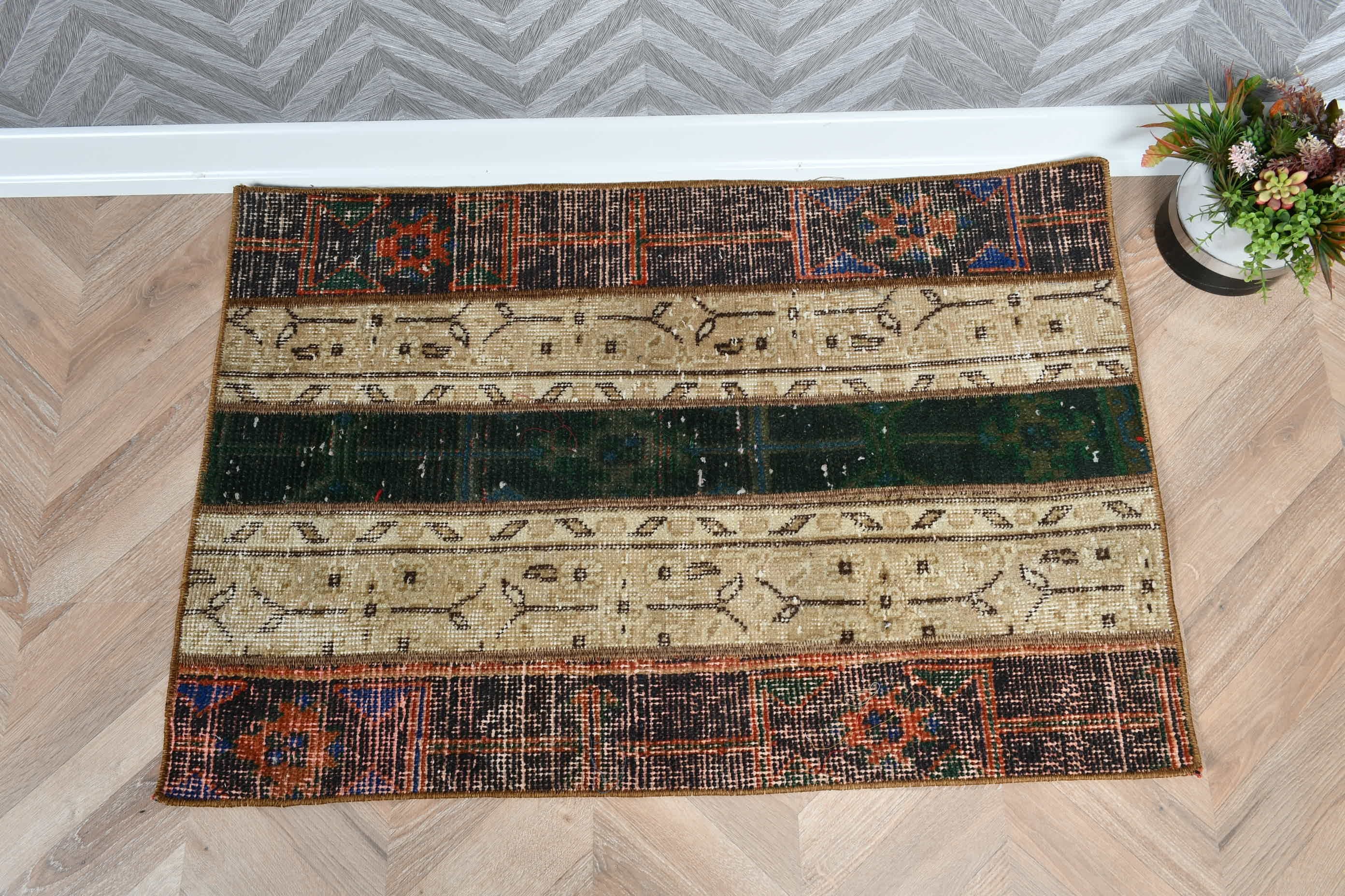 Vintage Halı, Anadolu Halısı, Giriş Halısı, 2.2x3.2 ft Küçük Halı, Ev Dekor Halısı, Mutfak Halıları, Estetik Halı, Türk Halısı, Kahverengi Yatak Odası Halısı