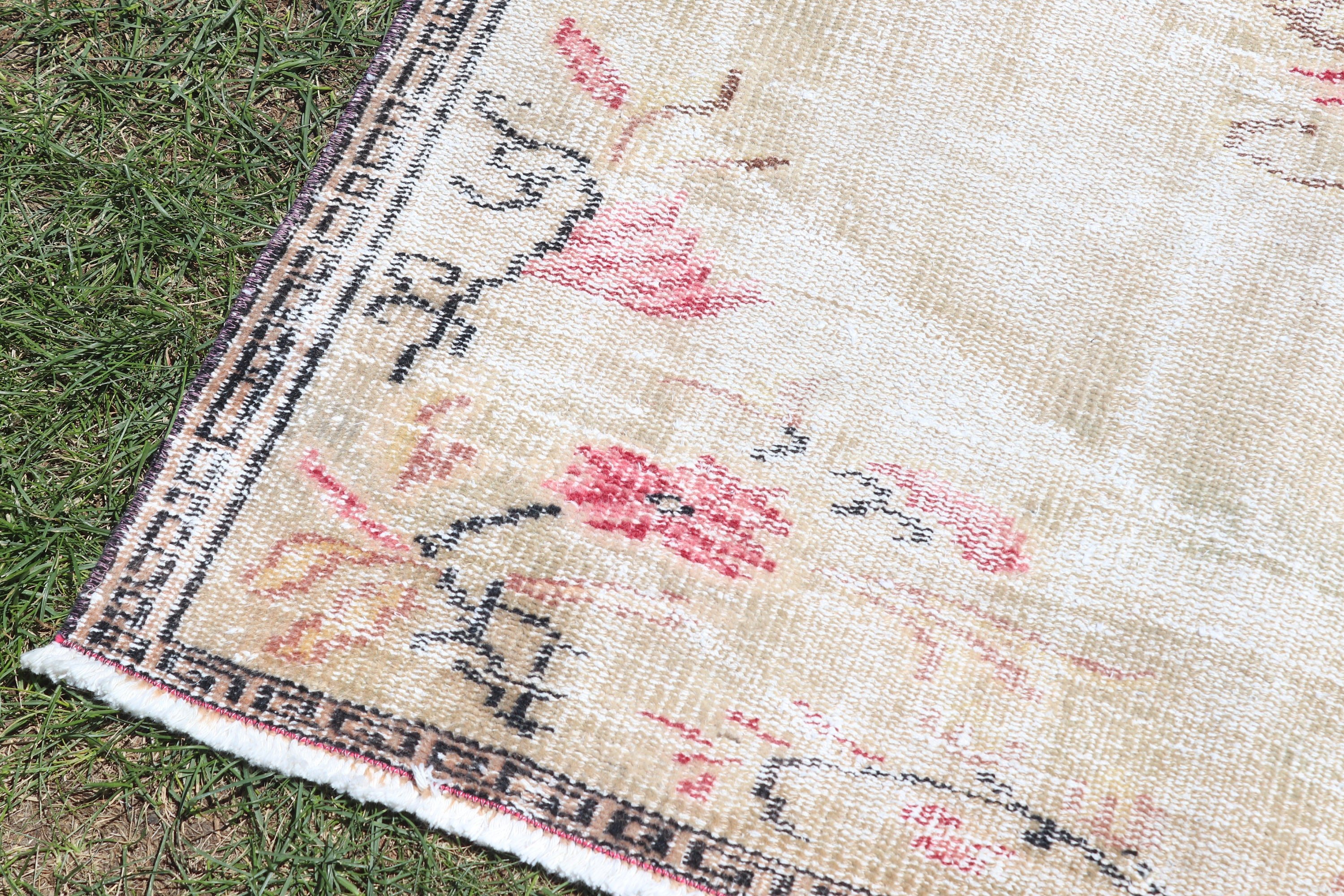 Modern Rugs, Bedroom Rugs, Vintage Rug, Beige Antique Rugs, 3.7x6.8 ft Area Rugs, Living Room Rug, Turkish Rug, Boho Area Rug, Turkey Rug