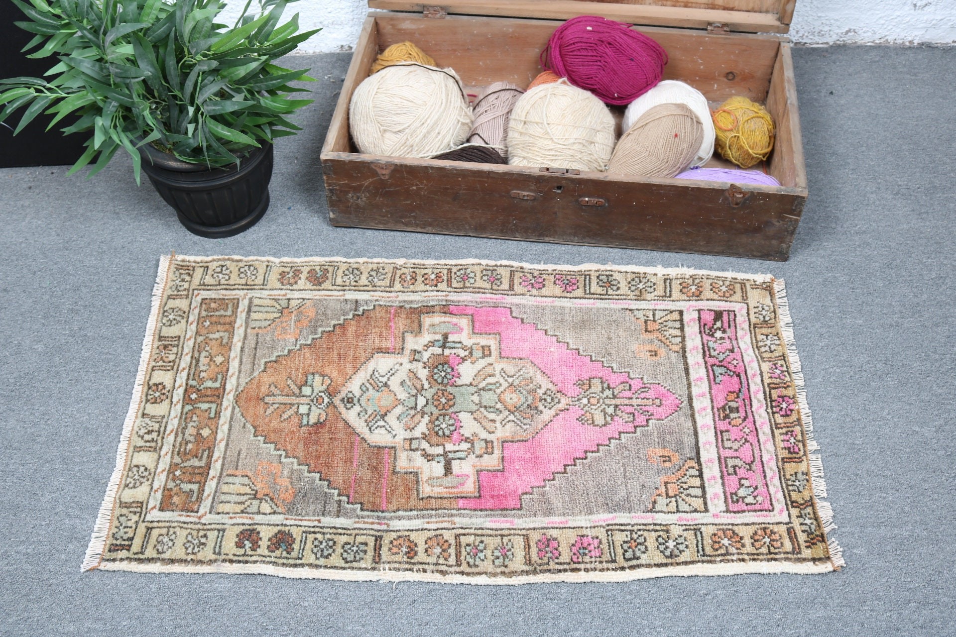 Geometric Rugs, Vintage Rug, Wall Hanging Rug, Turkish Rugs, Brown Statement Rugs, Boho Rugs, Wool Rug, Car Mat Rug, 1.8x3.1 ft Small Rugs