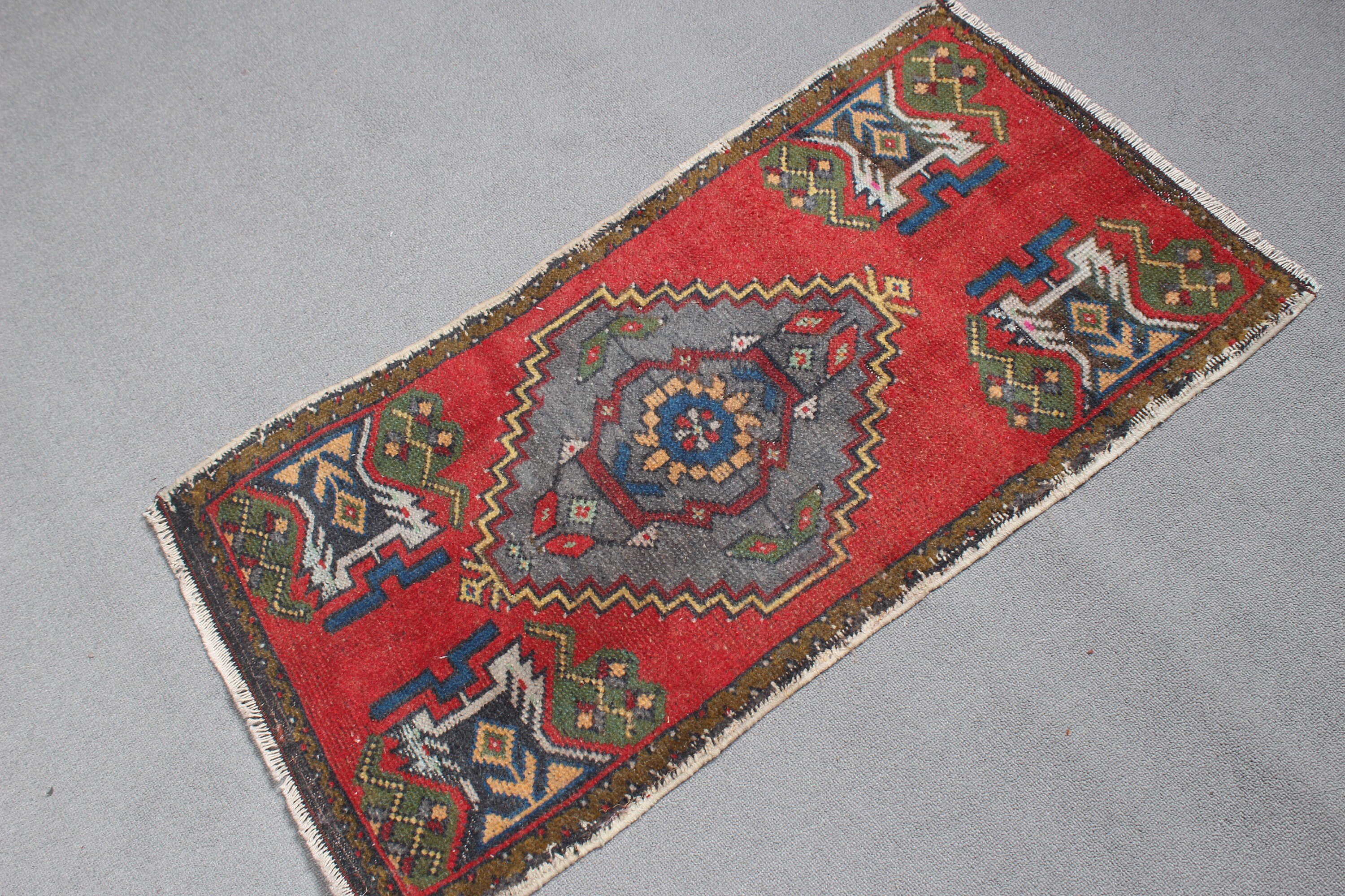 Ethnic Rugs, Car Mat Rugs, Turkish Rug, Home Decor Rug, 1.8x3.4 ft Small Rugs, Bedroom Rugs, Flatweave Rug, Vintage Rugs, Red Cool Rug