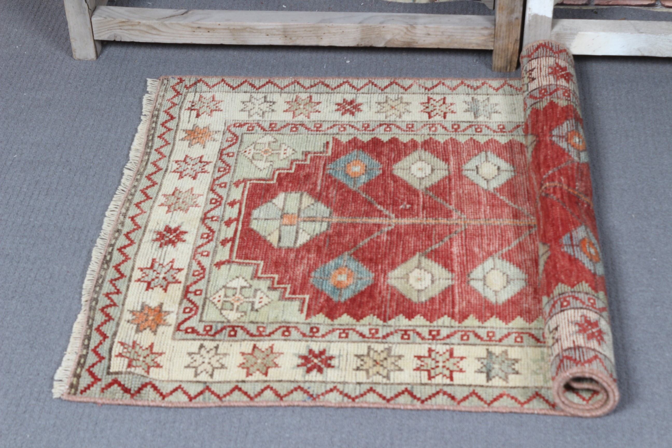 Kırmızı 2.7x4.1 ft Küçük Halı, Banyo Halısı, Türk Halıları, Mutfak Halısı, Vintage Halılar, Fas Halıları, Banyo Paspası Sevimli Halı, Giriş Halıları