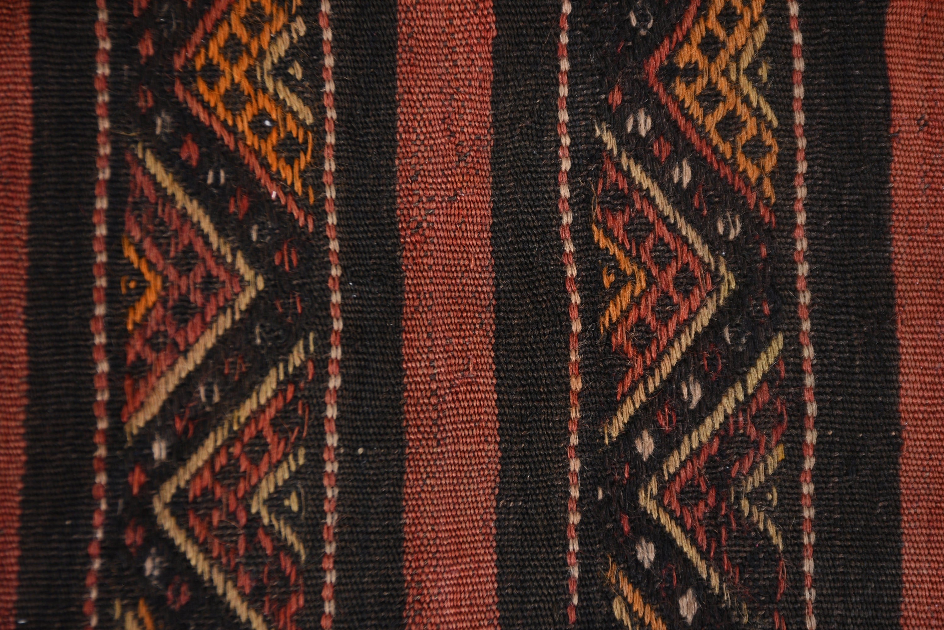 Vintage Halılar, Yer Halısı, Kırmızı Lüks Halı, El Dokuma Halı, 3,5x8 ft Alan Halısı, Kilim, Mutfak Halısı, Türk Halıları, Aztek Halısı, Oturma Odası Halıları